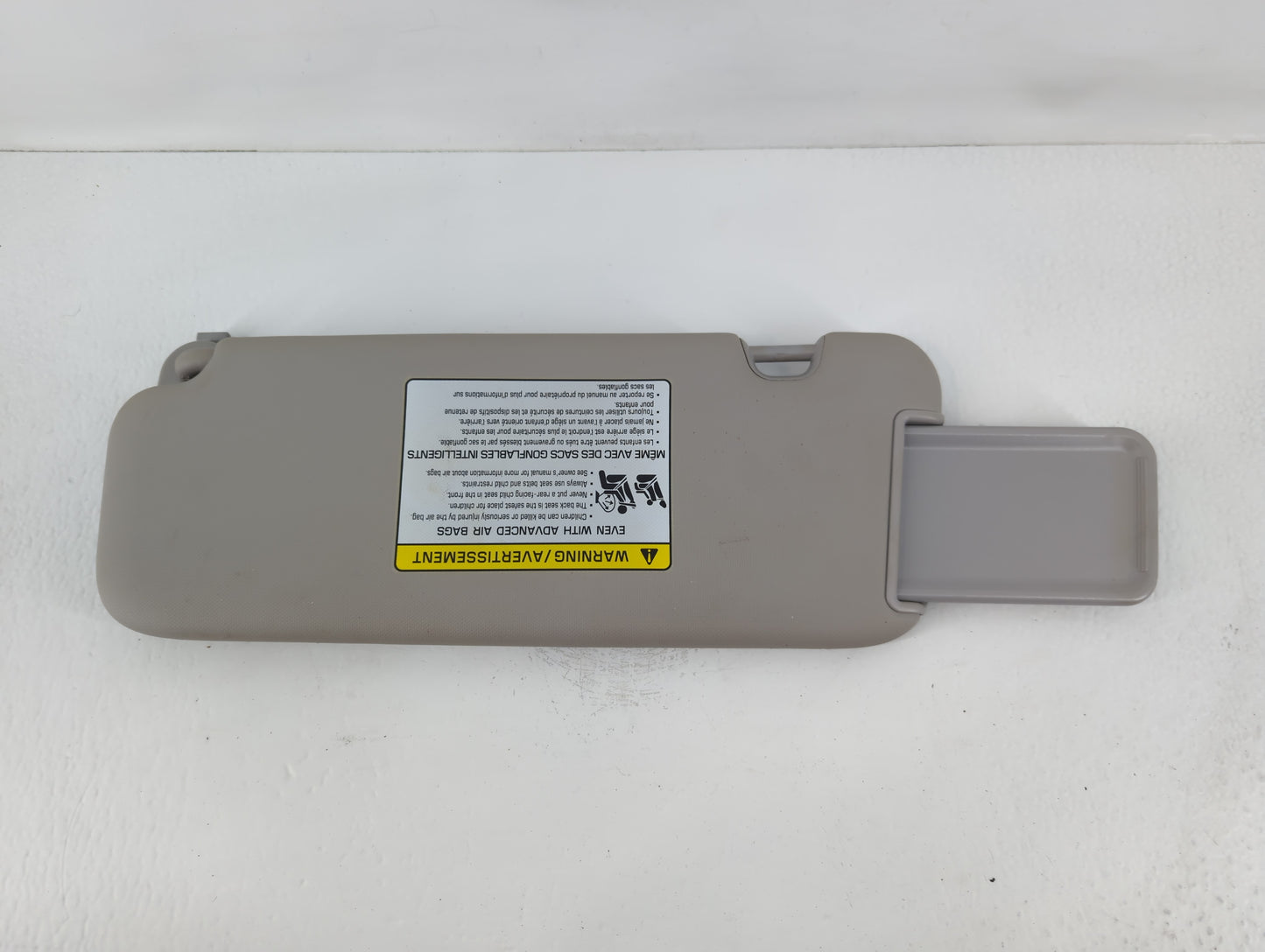 2017-2020 Hyundai Elantra Sun Visor Shade Replacement Passenger Right Mirror Fits Fits 2017 2018 2019 2020 OEM Used Auto Par