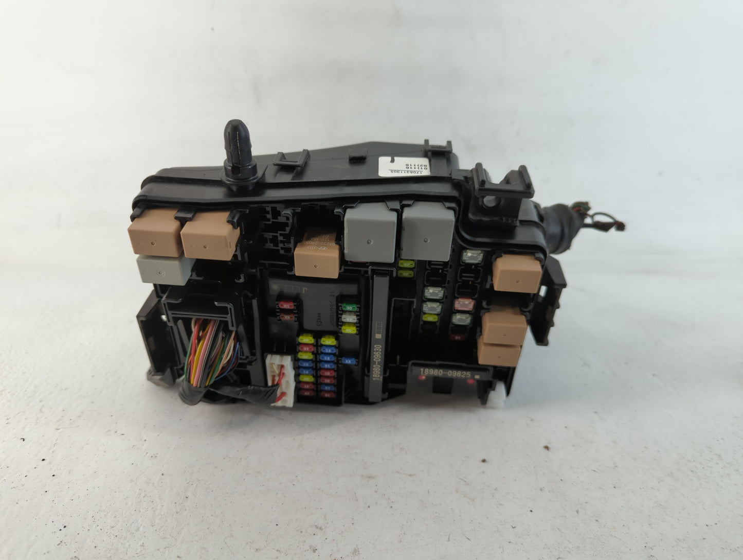2018 Hyundai Elantra Fusebox Fuse Box Panel Relay Module P/N:91203 F2485C Fits OEM Used Auto Parts - Oemusedautoparts1.com