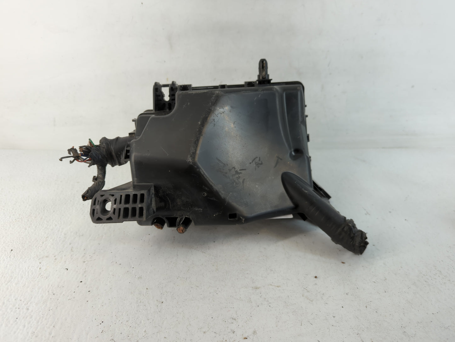 2018 Hyundai Elantra Fusebox Fuse Box Panel Relay Module P/N:91203 F2485C Fits OEM Used Auto Parts - Oemusedautoparts1.com