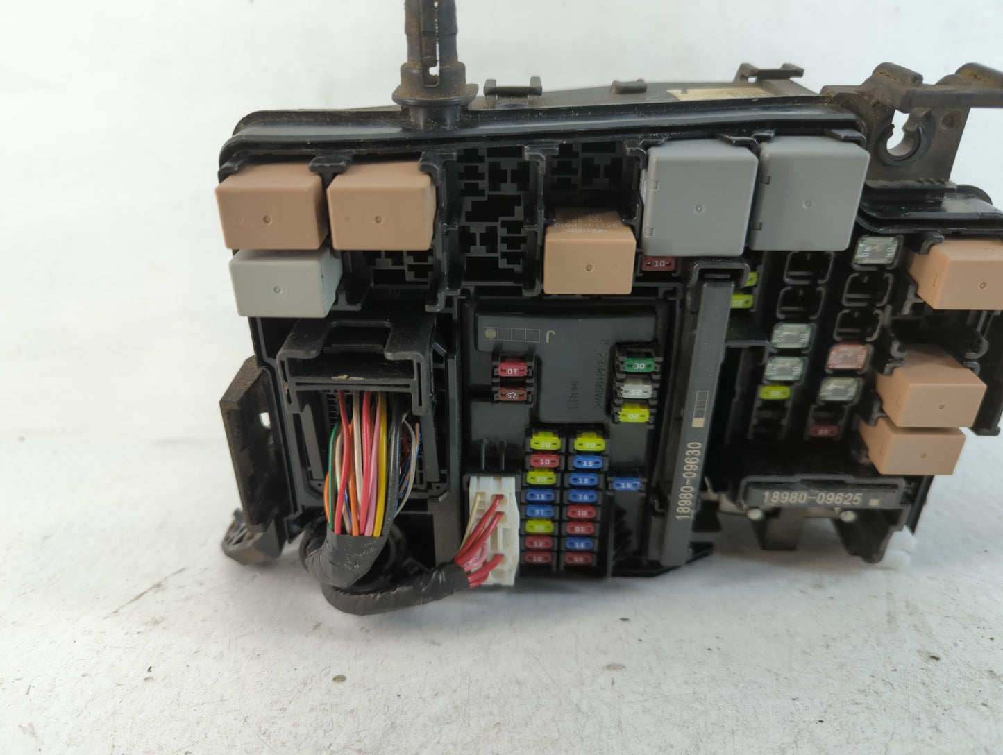 2018 Hyundai Elantra Fusebox Fuse Box Panel Relay Module P/N:91203 F2485C Fits OEM Used Auto Parts - Oemusedautoparts1.com