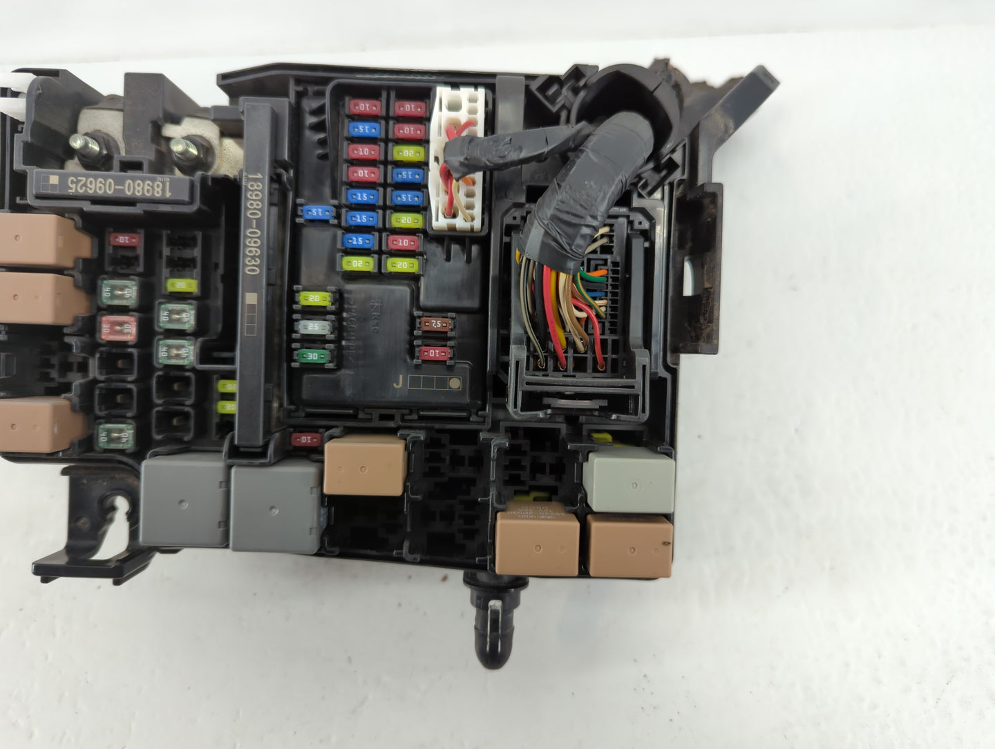 2018 Hyundai Elantra Fusebox Fuse Box Panel Relay Module P/N:91956-F2022 Fits OEM Used Auto Parts - Oemusedautoparts1.com