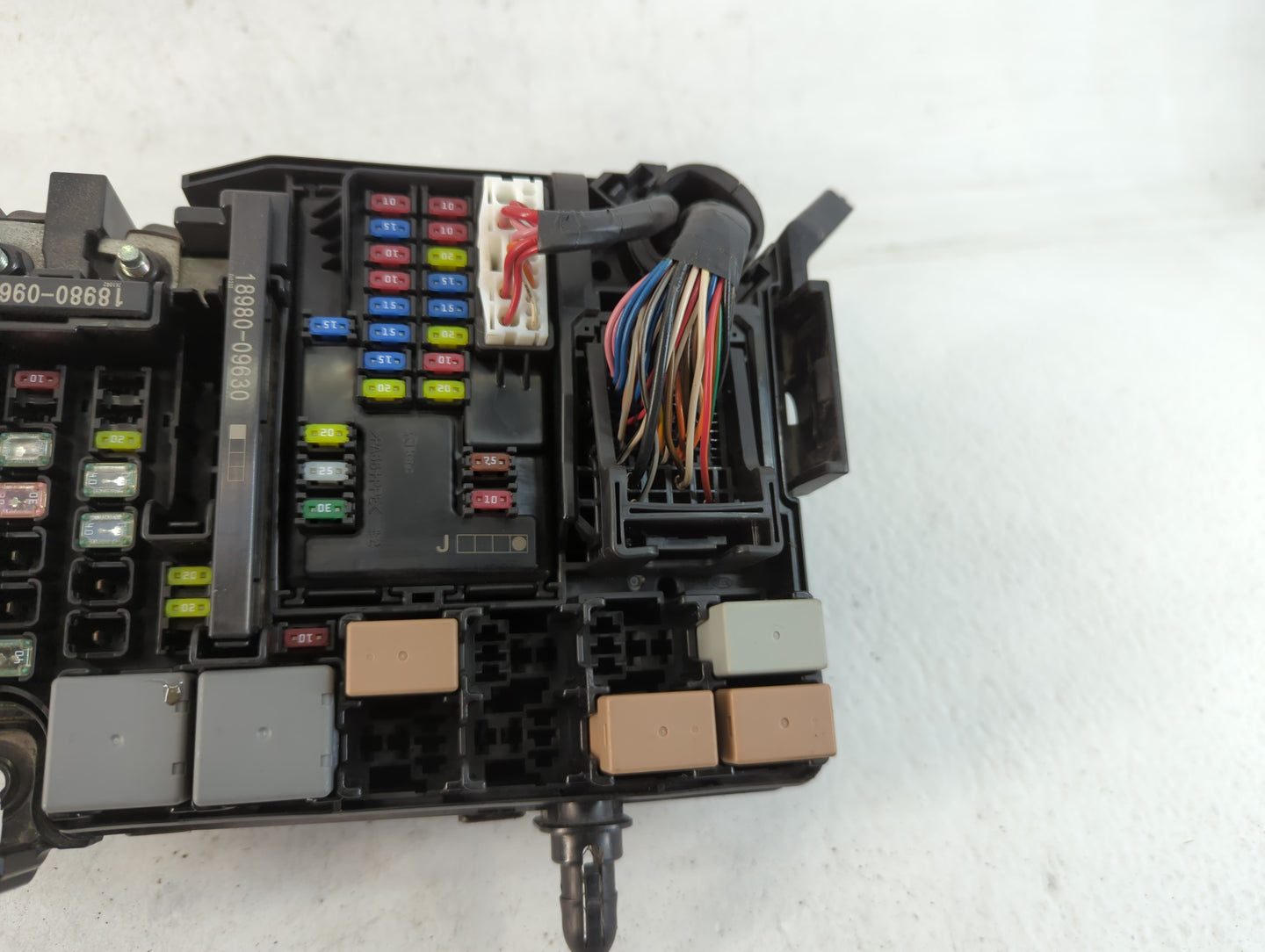 2018 Hyundai Elantra Fusebox Fuse Box Panel Relay Module P/N:91203 F2475C Fits OEM Used Auto Parts - Oemusedautoparts1.com