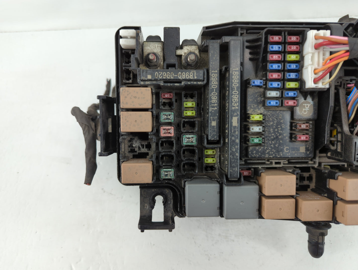 2018 Hyundai Elantra Fusebox Fuse Box Panel Relay Module P/N:91950-G3820 Fits OEM Used Auto Parts - Oemusedautoparts1.com