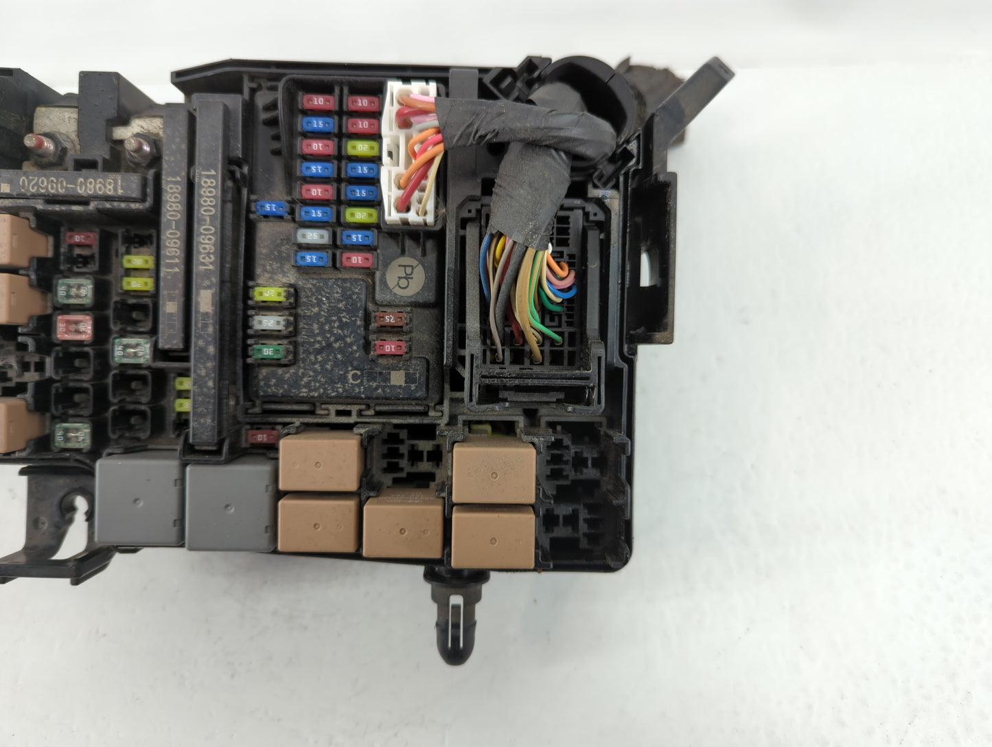 2018 Hyundai Elantra Fusebox Fuse Box Panel Relay Module P/N:91950-G3820 Fits OEM Used Auto Parts - Oemusedautoparts1.com