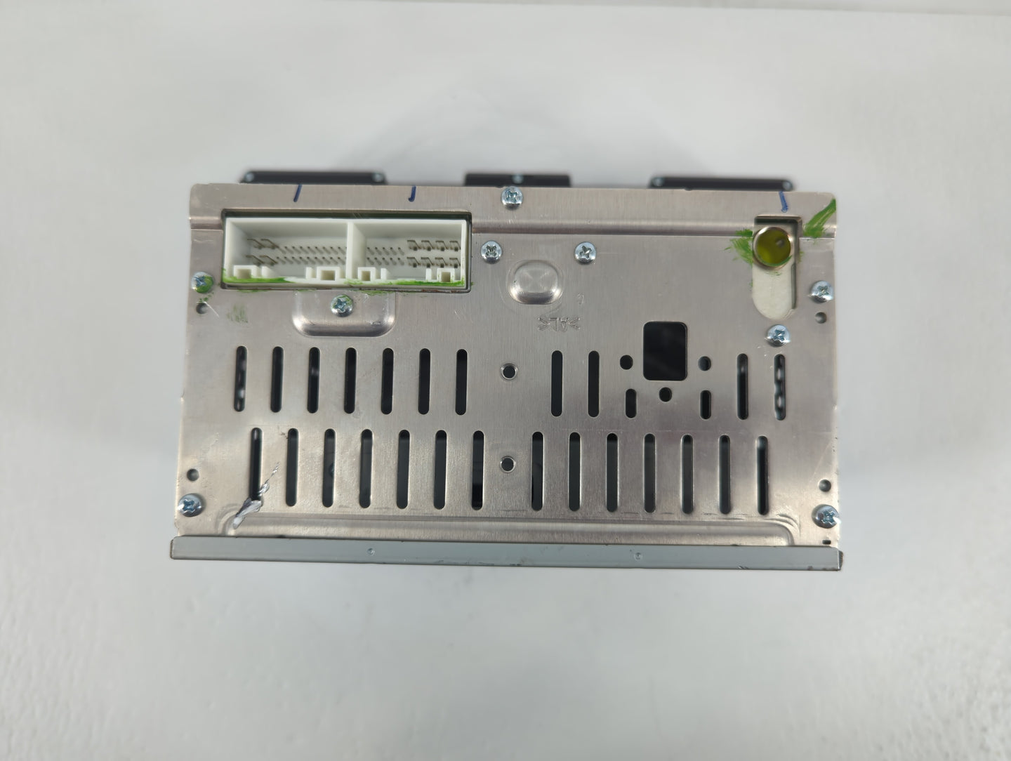 2017-2018 Hyundai Elantra Radio AM FM Cd Player Receiver Replacement P/N:96170F2260UAT Fits Fits 2017 2018 OEM Used Auto Par