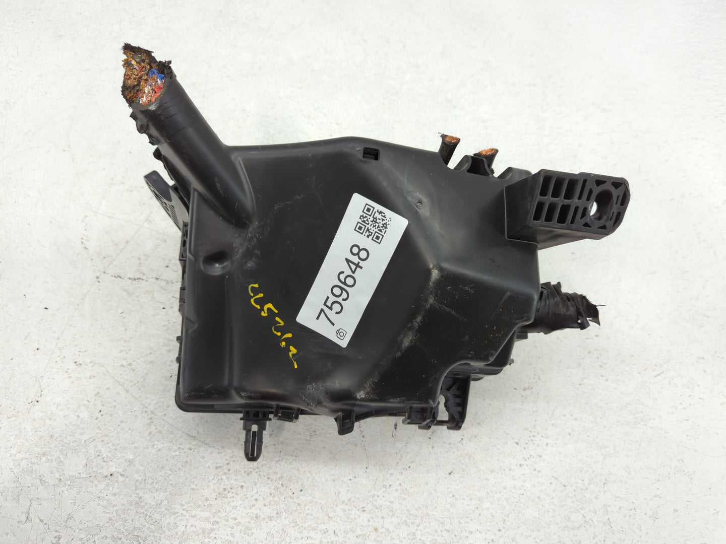 2018 Hyundai Elantra Fusebox Fuse Box Panel Relay Module P/N:VS91200F3525AB Fits OEM Used Auto Parts - Oemusedautoparts1.com