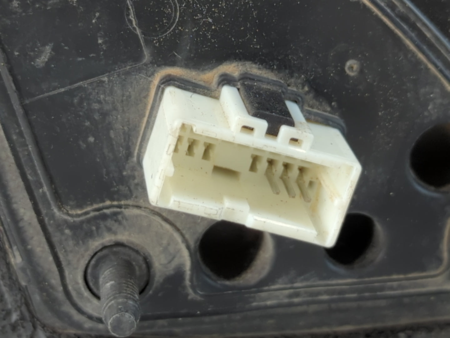 2017-2018 Hyundai Elantra Driver Side View Mirror - Left Door Mirror OEM Used - Oemusedautoparts1.com