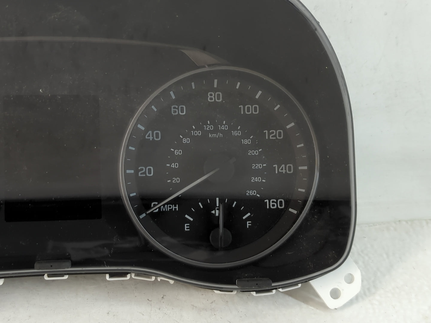 2017-2018 Hyundai Elantra Instrument Cluster Speedometer Gauges P/N:94001-F3011 Fits Fits 2017 2018 OEM Used Auto Parts - Oe