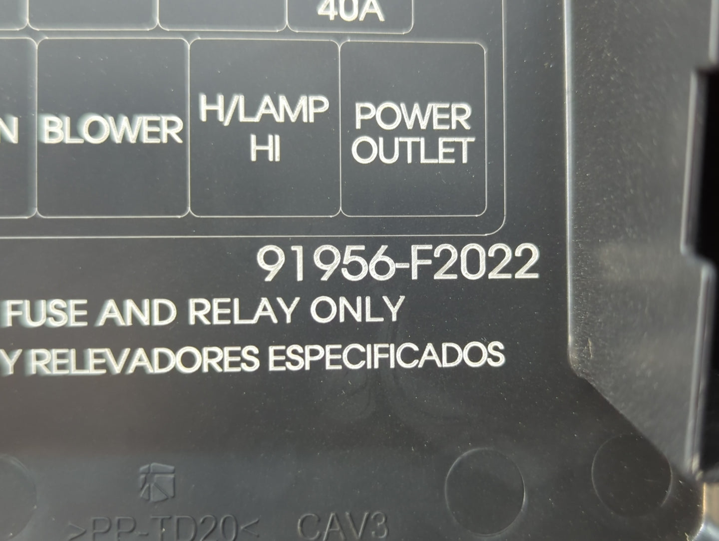 2018 Hyundai Elantra Fusebox Fuse Box Panel Relay Module P/N:91956-F2022 Fits OEM Used Auto Parts - Oemusedautoparts1.com