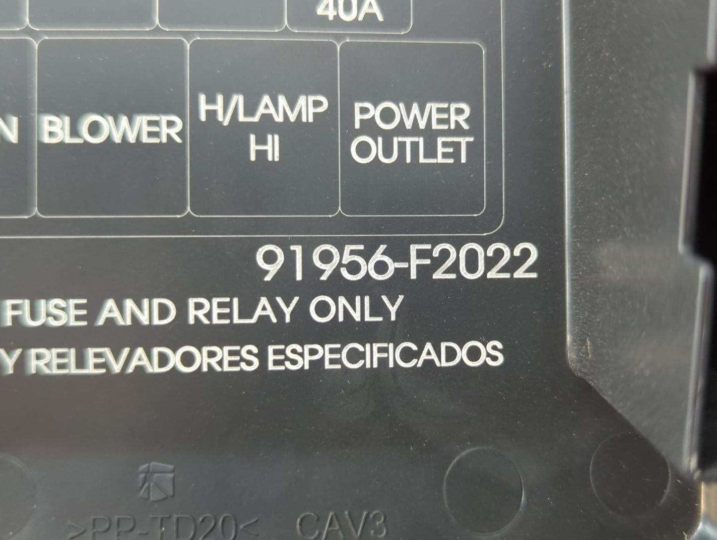 2018 Hyundai Elantra Fusebox Fuse Box Panel Relay Module P/N:91956-F2022 Fits OEM Used Auto Parts - Oemusedautoparts1.com