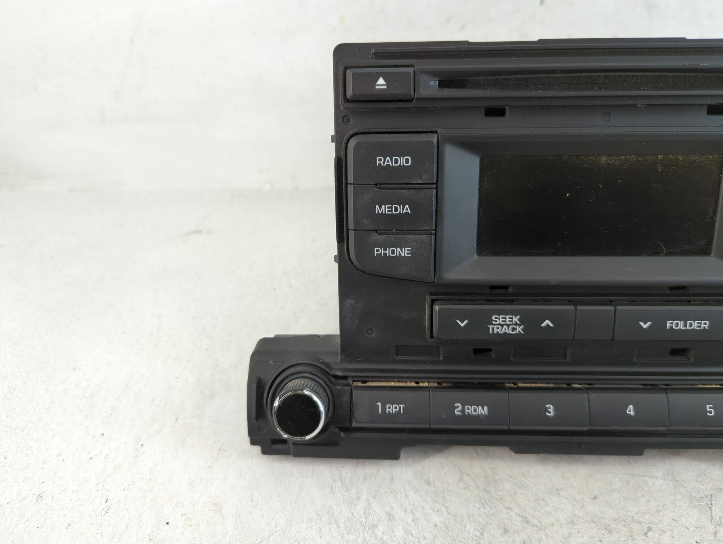 2017-2018 Hyundai Elantra Am Fm Cd Player Radio Receiver - Oemusedautoparts1.com