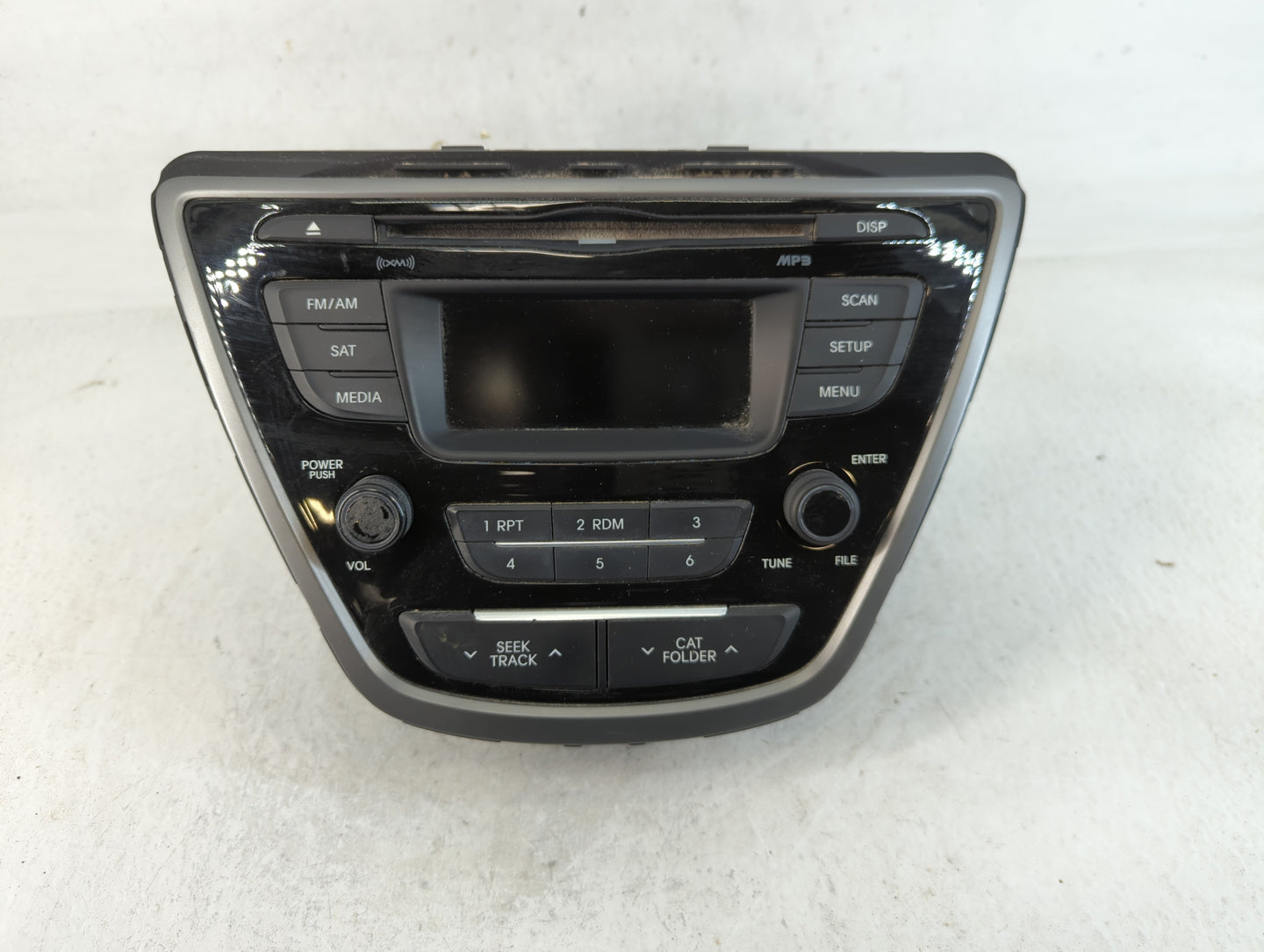 2017-2018 Hyundai Elantra Am Fm Cd Player Radio Receiver - Oemusedautoparts1.com