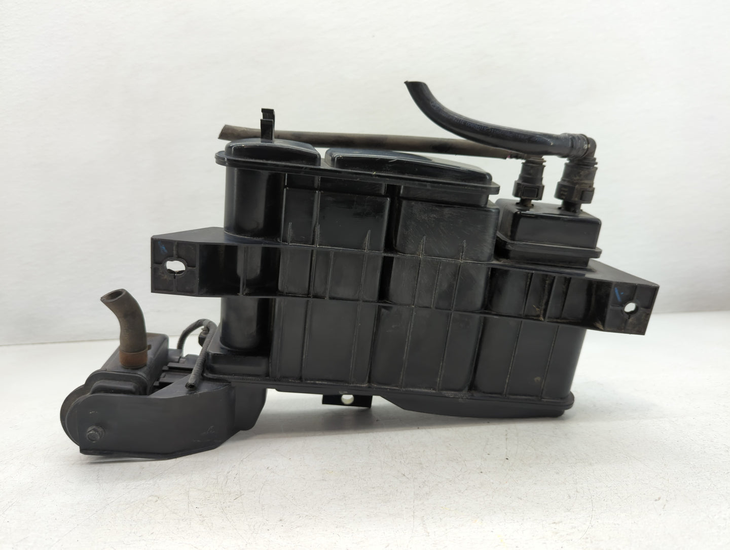 2018 Hyundai Elantra Fuel Vapor Charcoal Canister 761772 - Oemusedautoparts1.com