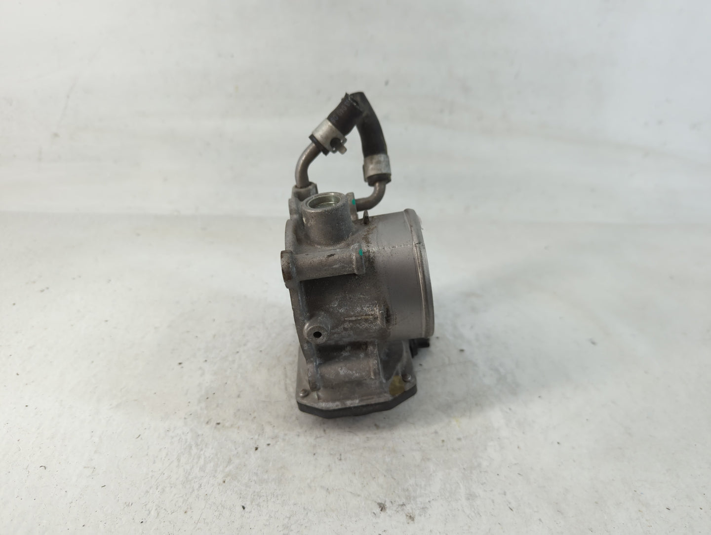 2011-2020 Hyundai Elantra Throttle Body P/N:35100-2E000 Fits Fits 2011 2012 2013 2014 2015 2016 2017 2018 2019 2020 2021 OEM