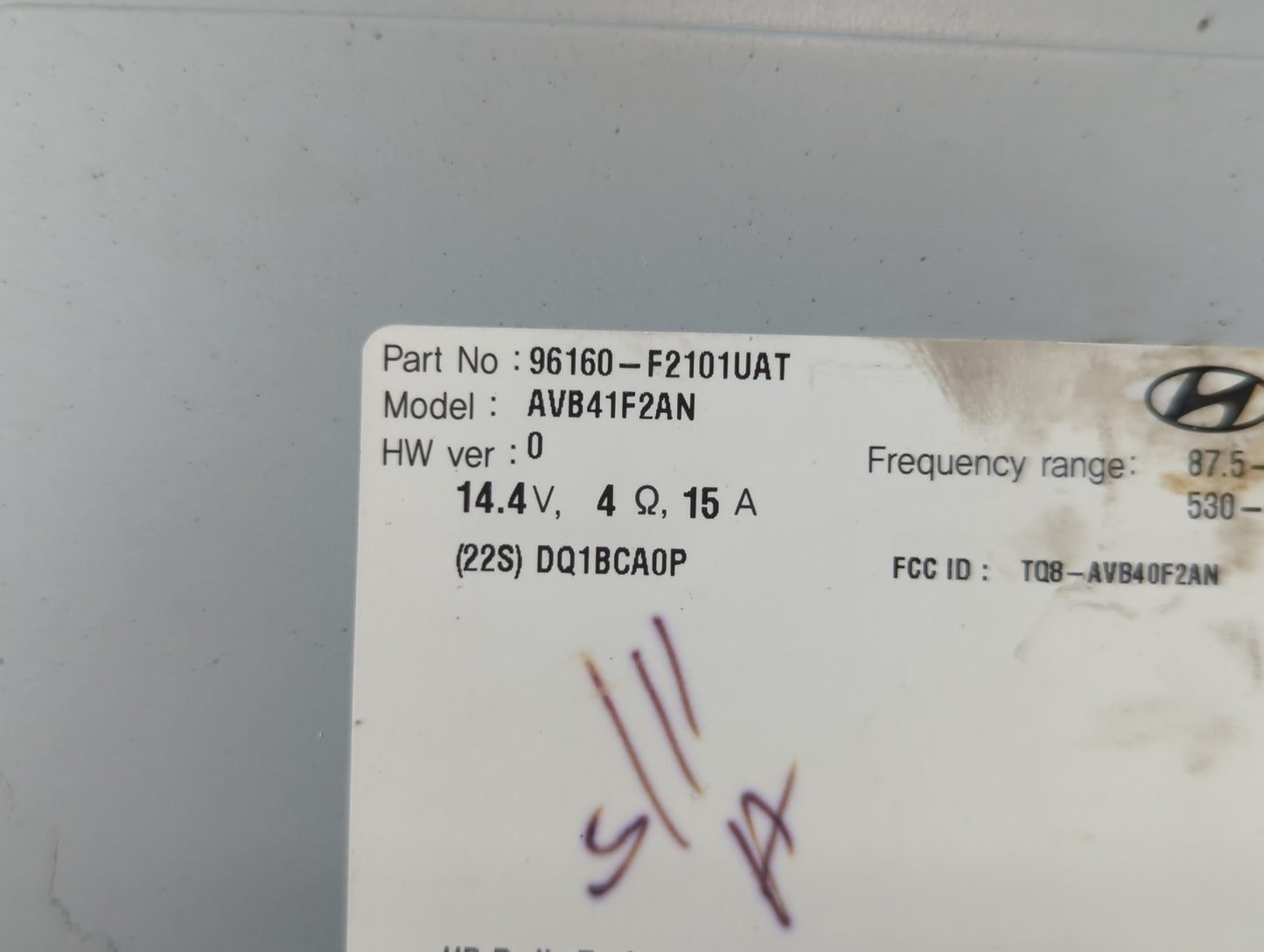 2017-2018 Hyundai Elantra Radio AM FM Cd Player Receiver Replacement P/N:96160-F2101UAT Fits Fits 2017 2018 OEM Used Auto Pa