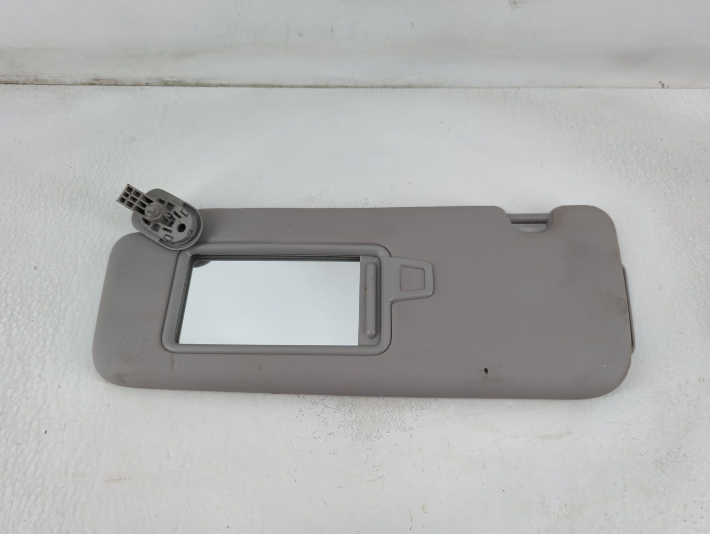 2017-2020 Hyundai Elantra Sun Visor Shade Replacement Driver Left Mirror Fits Fits 2017 2018 2019 2020 OEM Used Auto Parts -