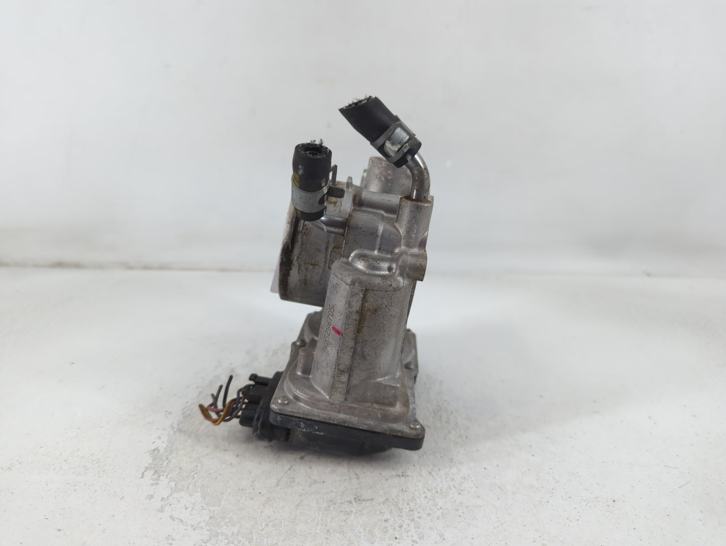 2011-2020 Hyundai Elantra Throttle Body P/N:35100-2E000 Fits Fits 2011 2012 2013 2014 2015 2016 2017 2018 2019 2020 2021 OEM