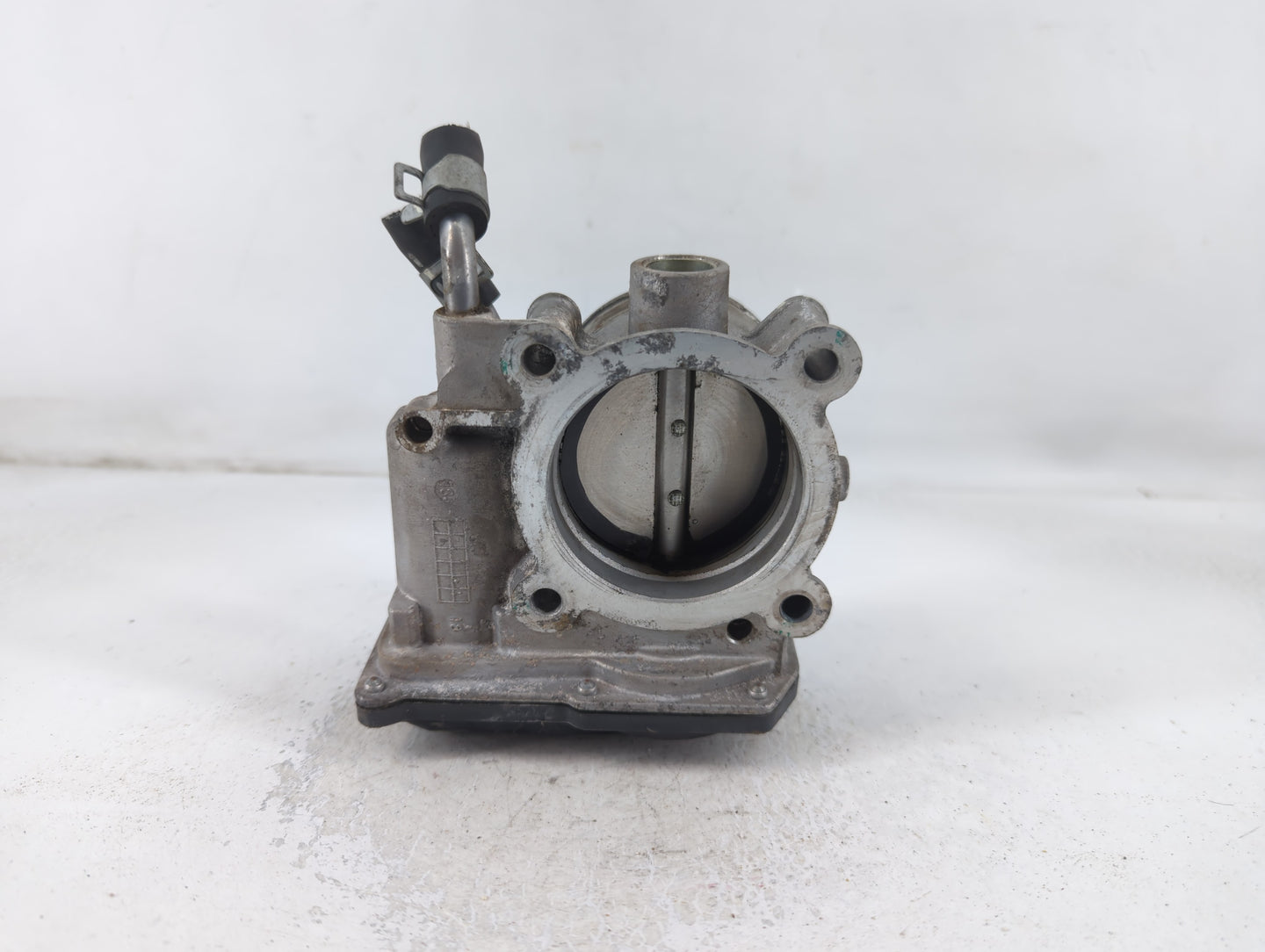 2011-2020 Hyundai Elantra Throttle Body P/N:35100-2E000 Fits Fits 2011 2012 2013 2014 2015 2016 2017 2018 2019 2020 2021 OEM