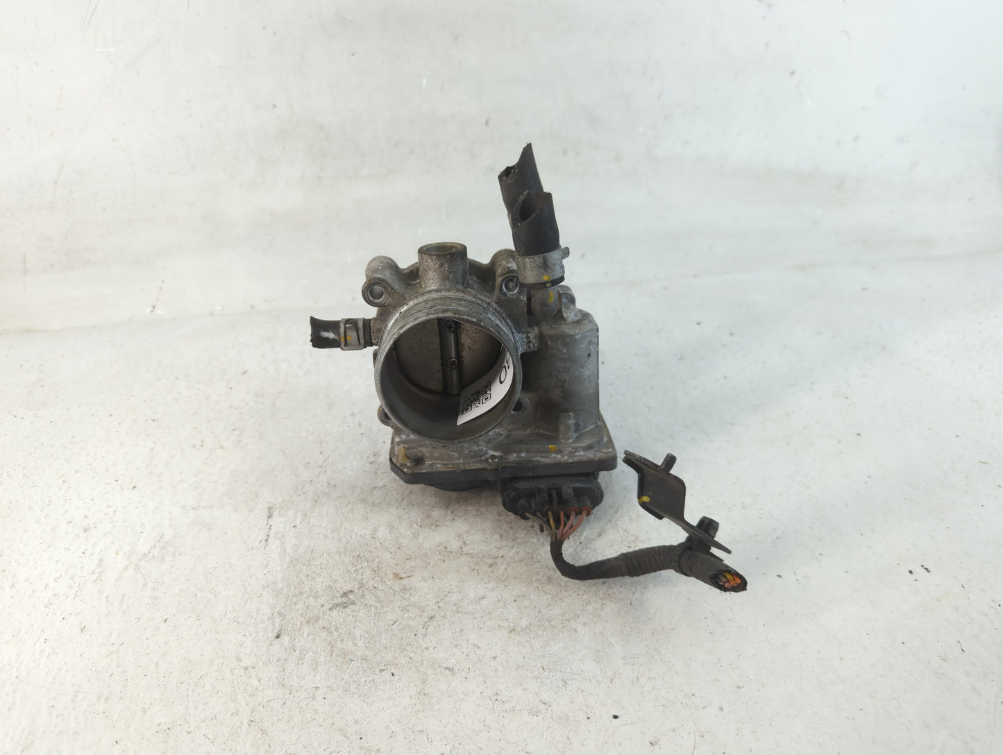 2017-2020 Hyundai Elantra Throttle Body P/N:35100-2B340 Fits Fits 2015 2016 2017 2018 2019 2020 2021 2022 OEM Used Auto Part
