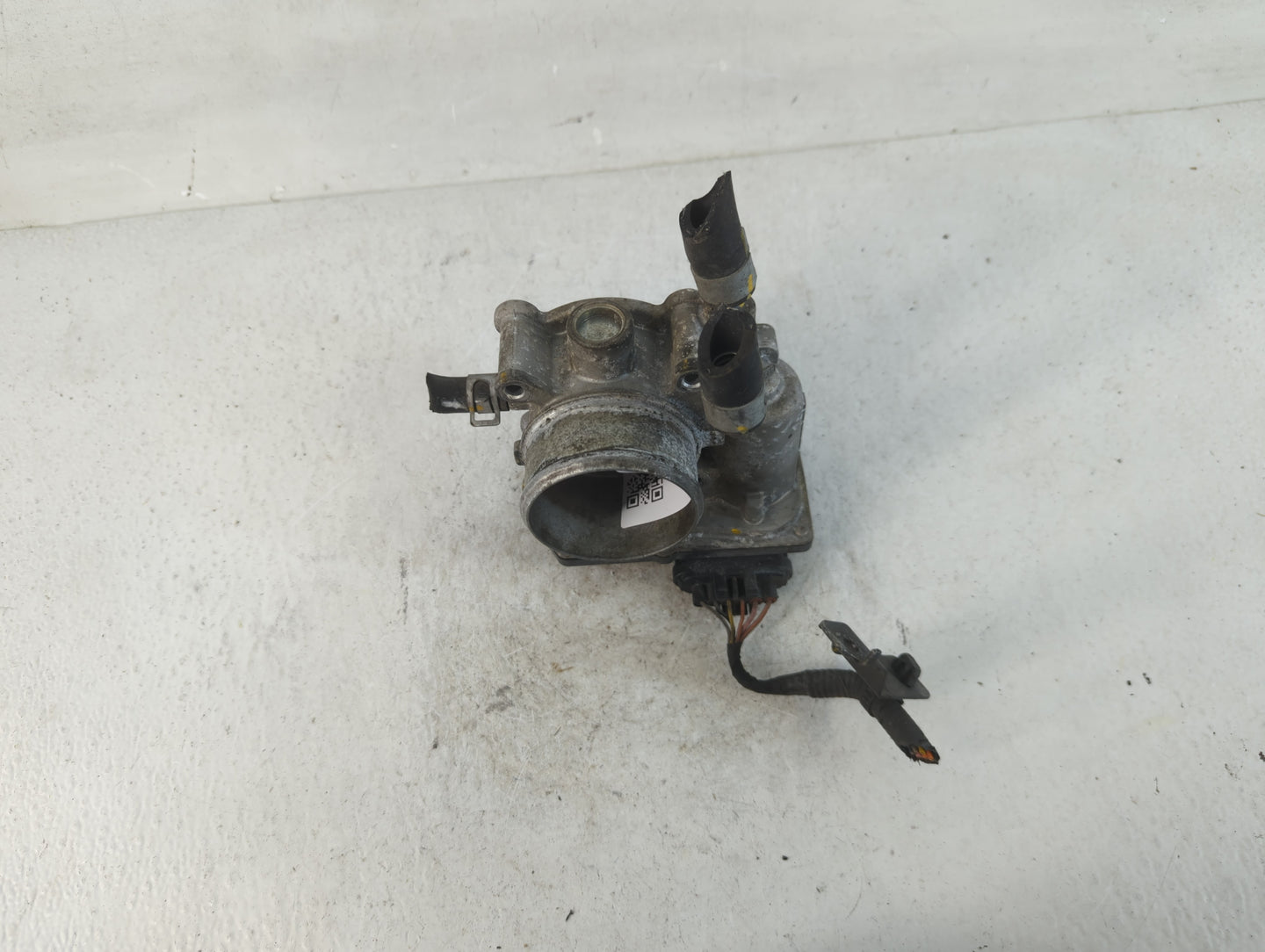 2017-2020 Hyundai Elantra Throttle Body P/N:35100-2B340 Fits Fits 2015 2016 2017 2018 2019 2020 2021 2022 OEM Used Auto Part