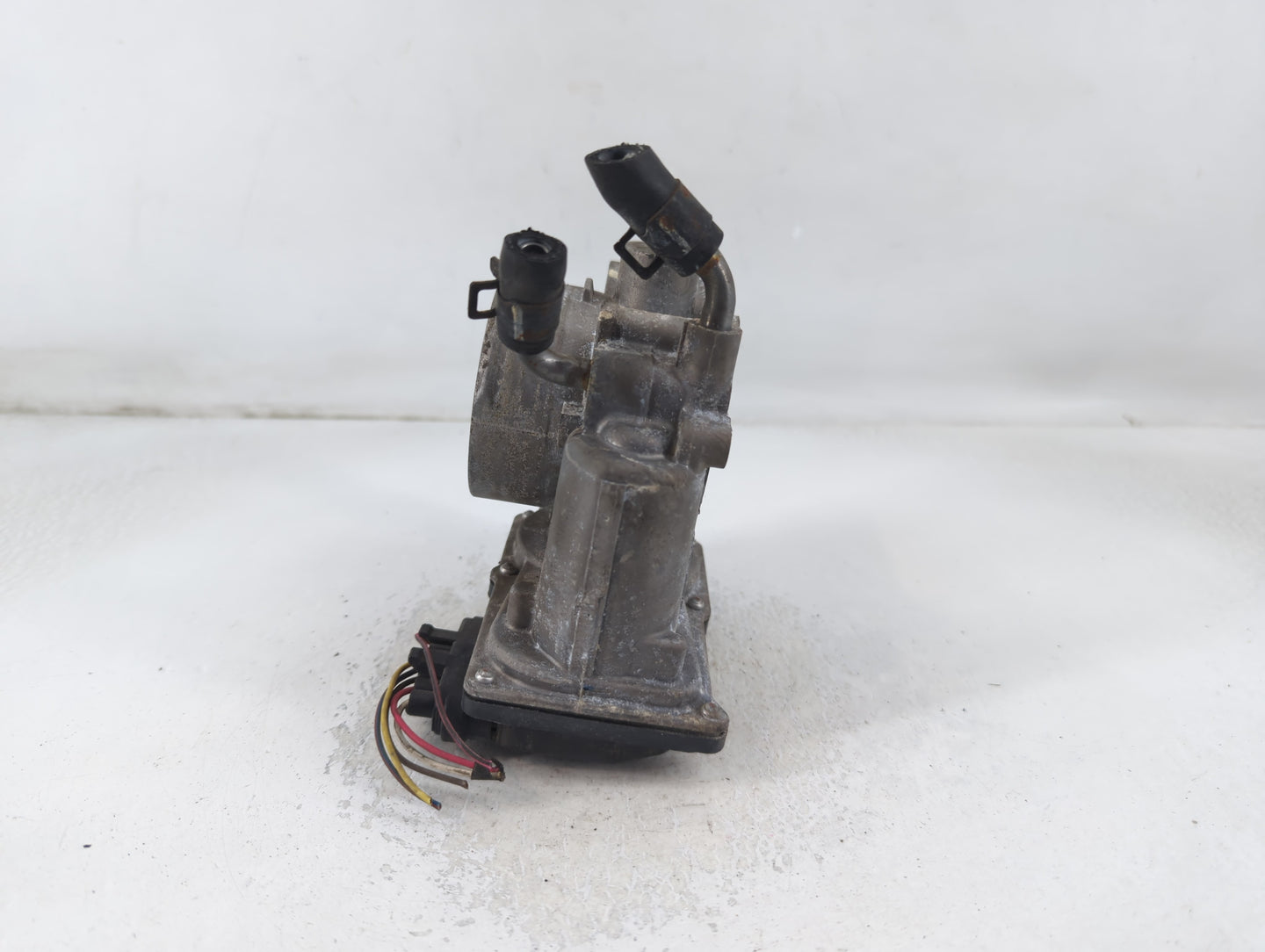 2011-2020 Hyundai Elantra Throttle Body P/N:35100-2E000 Fits Fits 2011 2012 2013 2014 2015 2016 2017 2018 2019 2020 2021 OEM