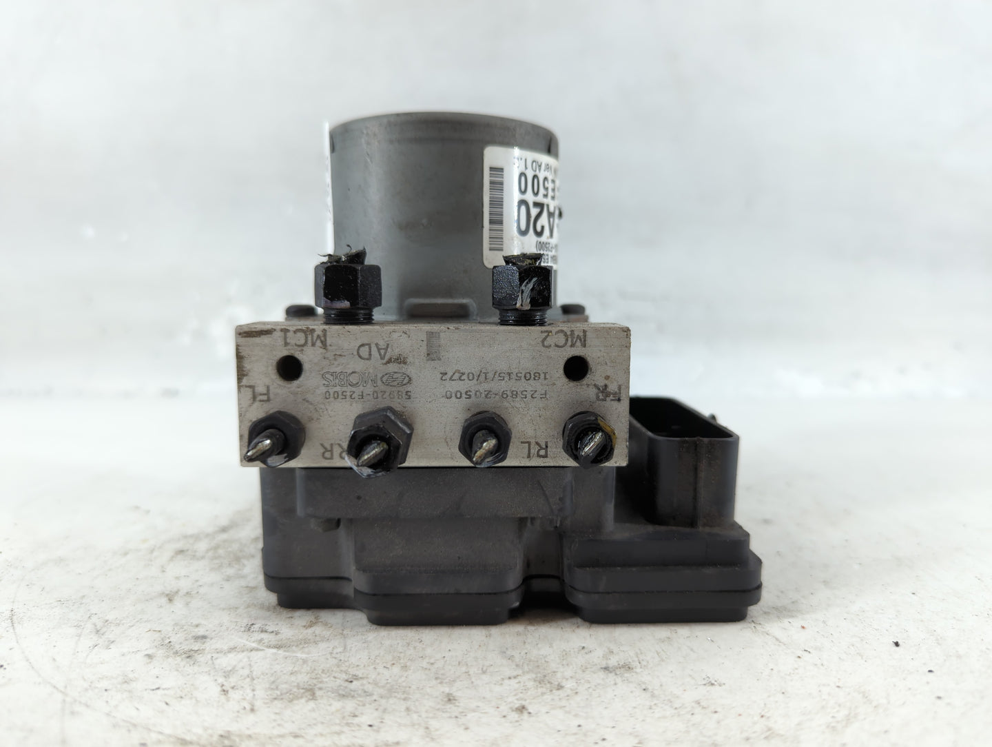 2017-2019 Hyundai Elantra ABS Pump Control Module Replacement P/N:F2589-20500 58920-F2500 Fits Fits 2017 2018 2019 OEM Used 