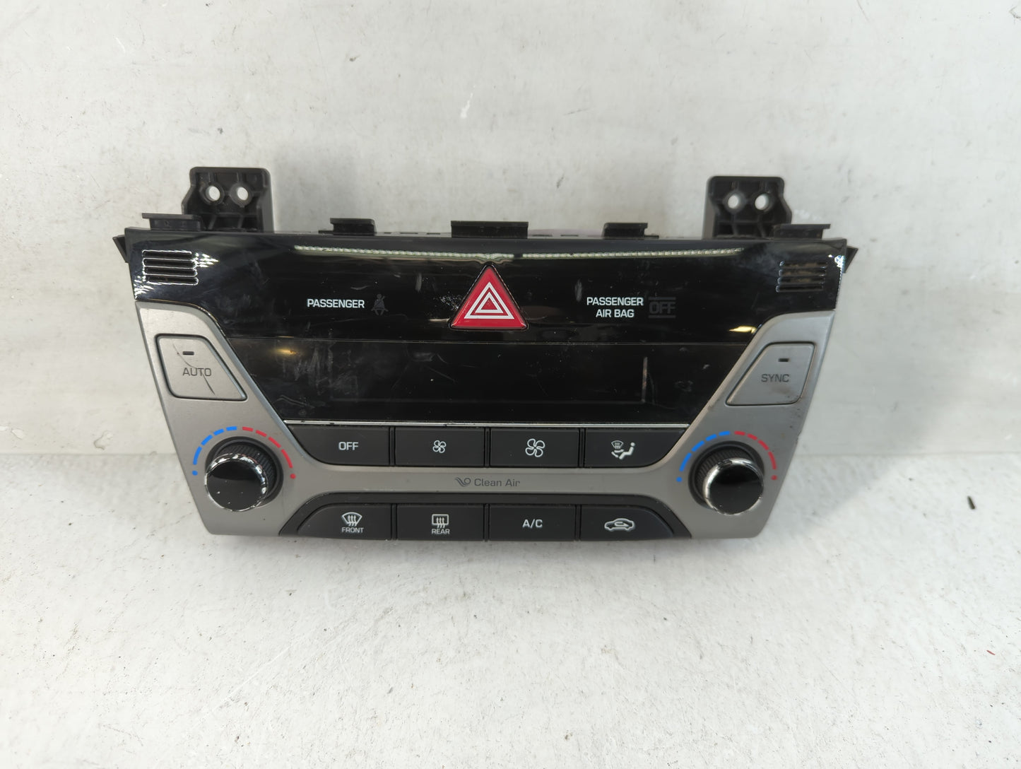 2018-2020 Hyundai Elantra Climate Control Module Temperature AC/Heater Replacement P/N:97250-F2231RET Fits Fits 2018 2019 20