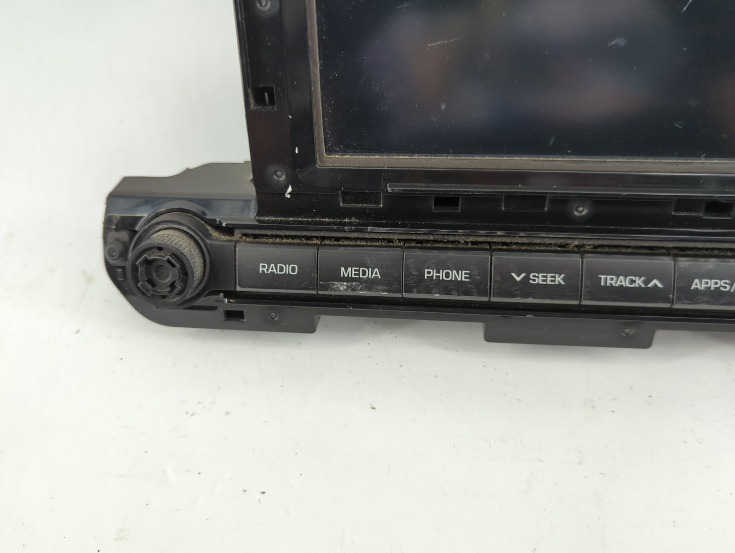 2017-2018 Hyundai Elantra Radio AM FM Cd Player Receiver Replacement P/N:96160-F2101UAT Fits Fits 2017 2018 OEM Used Auto Pa
