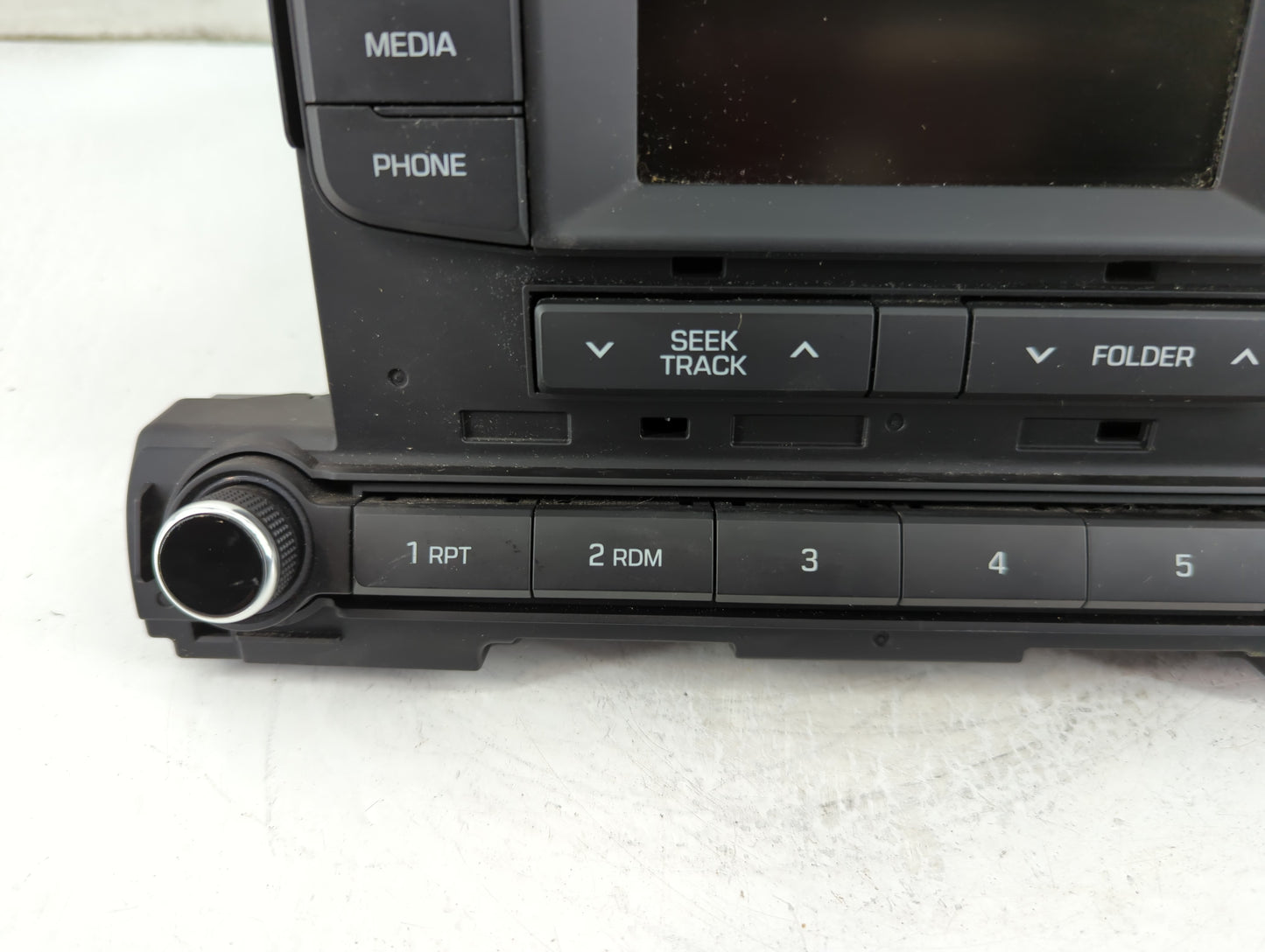 2017-2018 Hyundai Elantra Radio AM FM Cd Player Receiver Replacement P/N:96170-F2270UAT Fits Fits 2017 2018 OEM Used Auto Pa