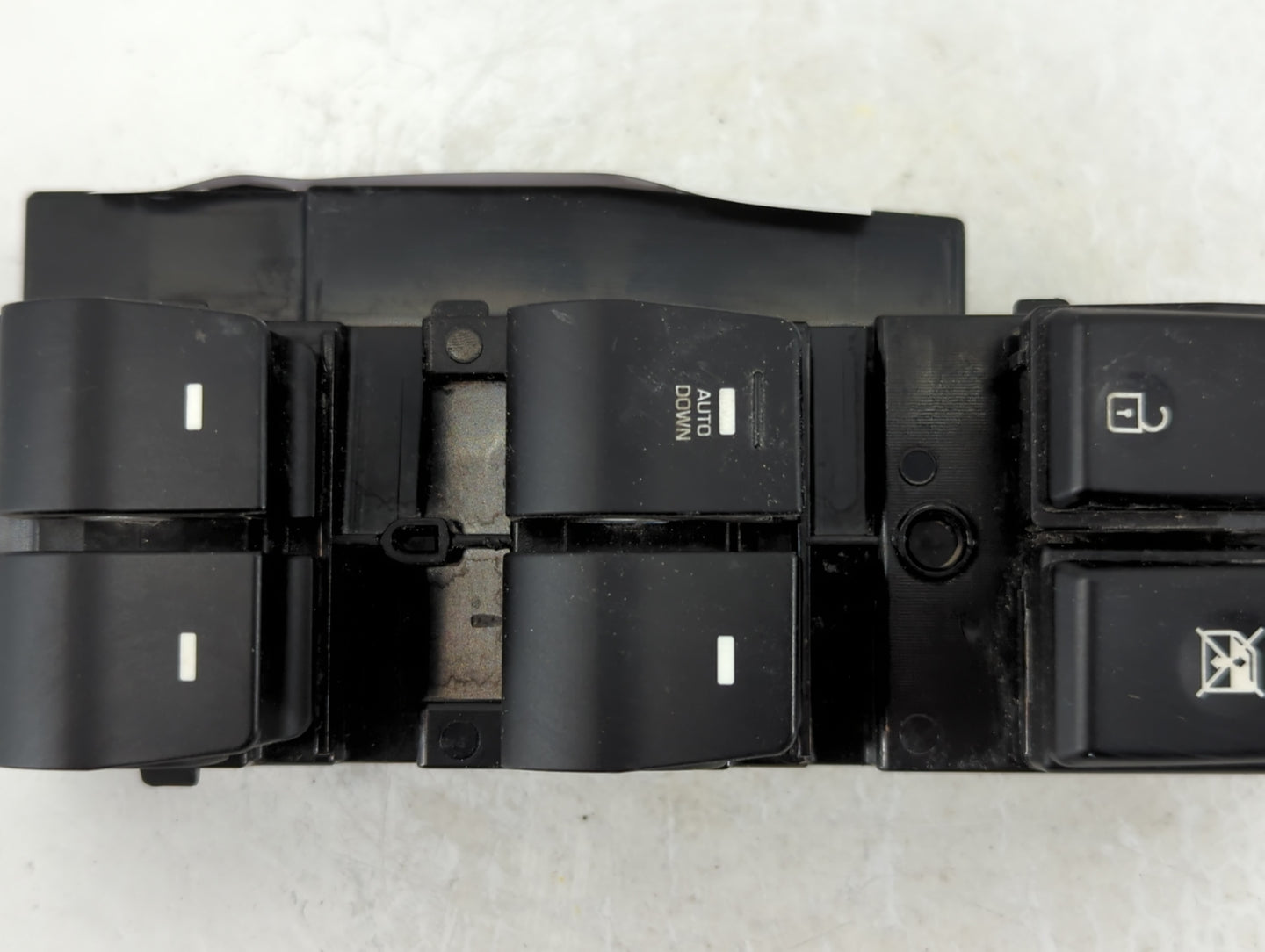 2017-2020 Hyundai Elantra Master Power Window Switch Replacement Driver Side Left P/N:R261512 93570-F2100 Fits OEM Used Auto