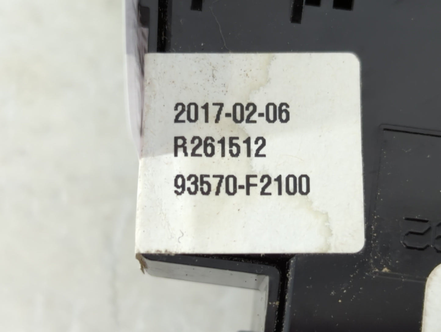 2017-2020 Hyundai Elantra Master Power Window Switch Replacement Driver Side Left P/N:R261512 93570-F2100 Fits OEM Used Auto