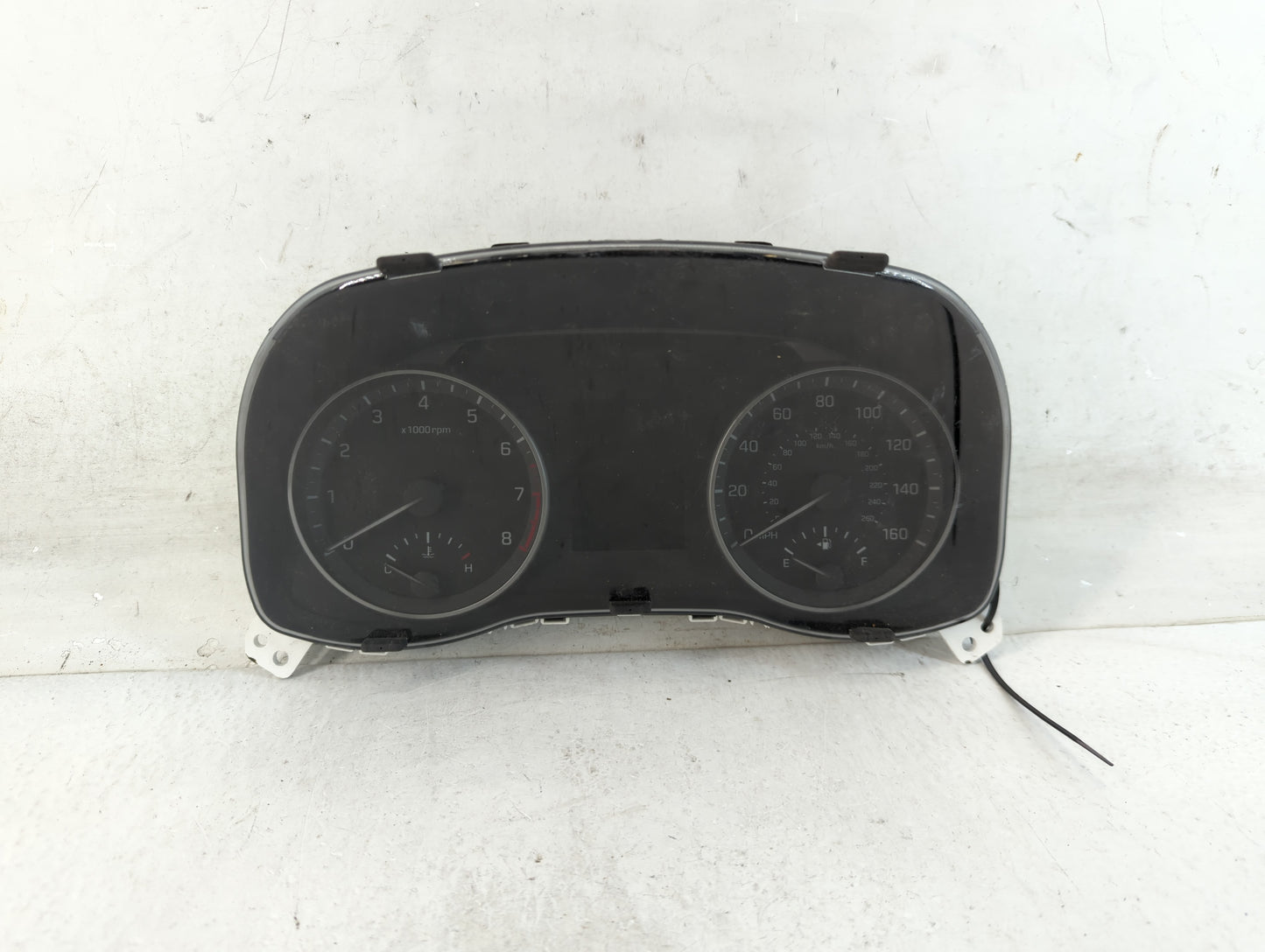 2017-2018 Hyundai Elantra Instrument Cluster Speedometer Gauges P/N:94011-F2061 Fits Fits 2017 2018 OEM Used Auto Parts - Oe
