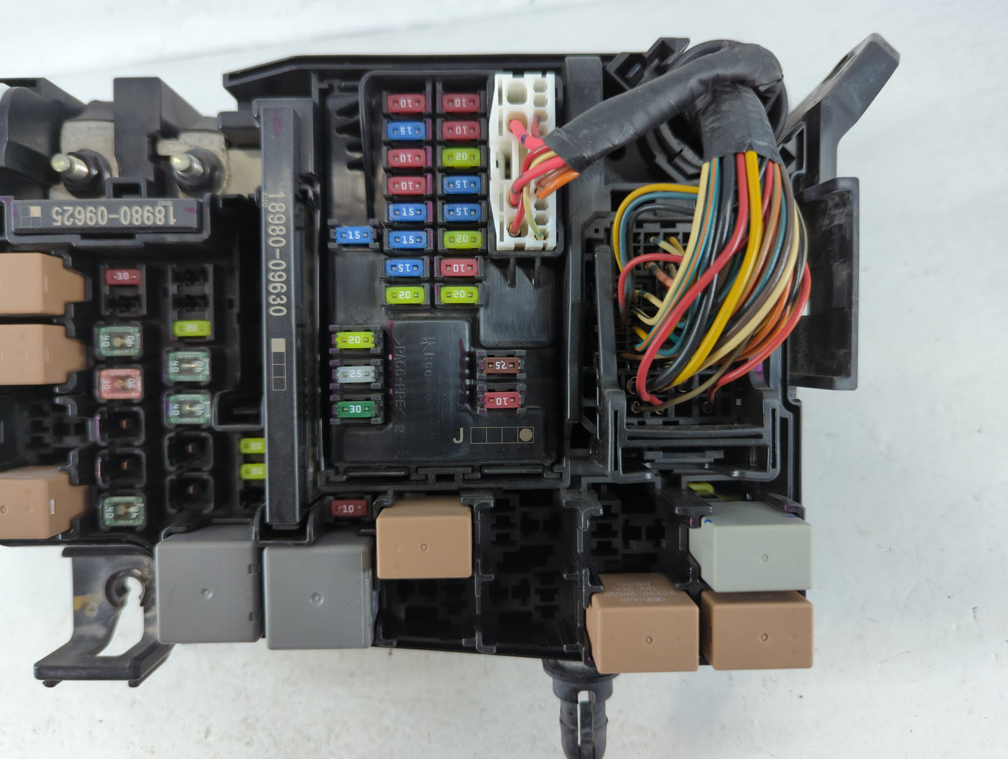 2018 Hyundai Elantra Fusebox Fuse Box Panel Relay Module P/N:91956-F2022 Fits OEM Used Auto Parts - Oemusedautoparts1.com