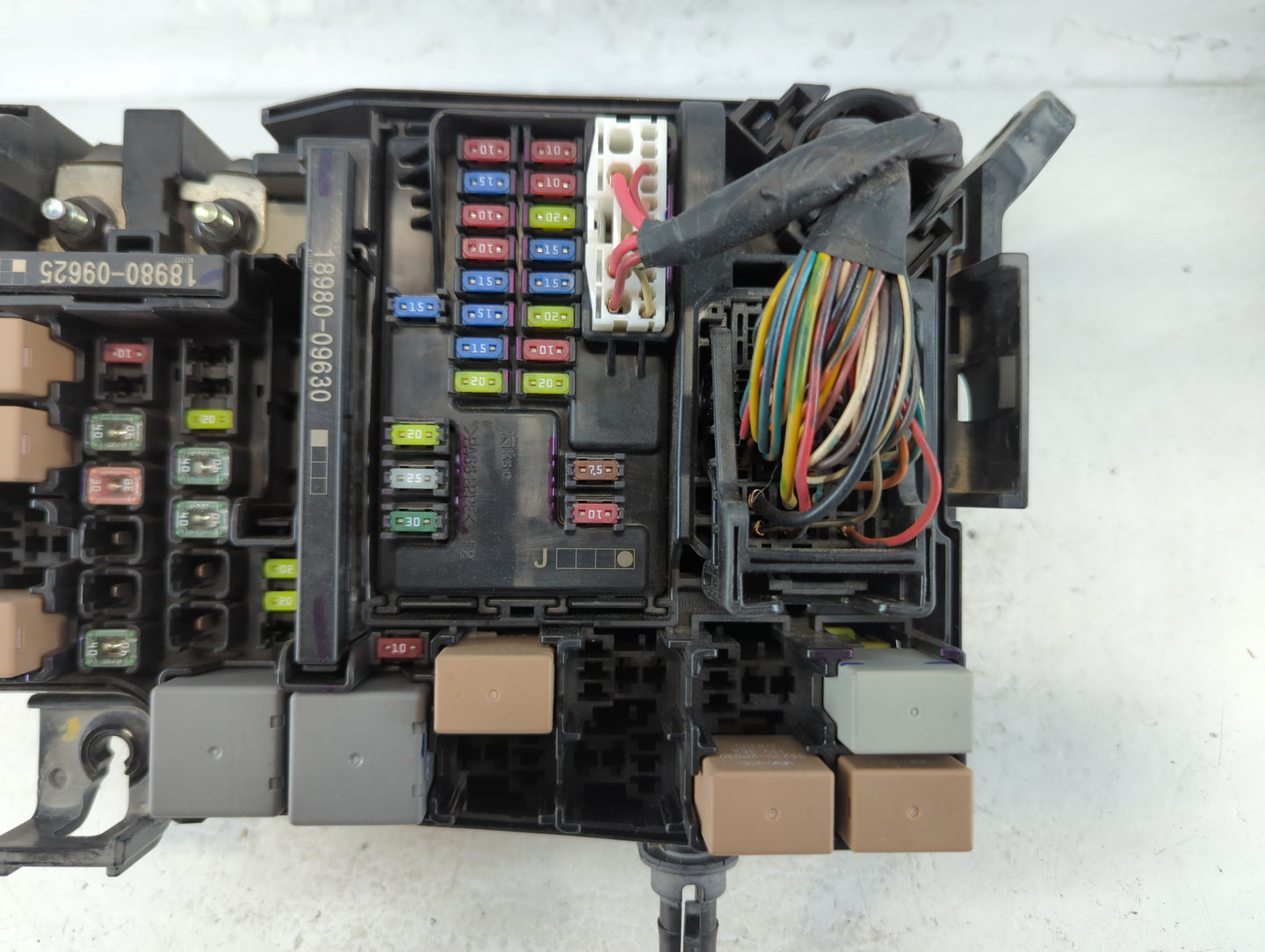 2018 Hyundai Elantra Fusebox Fuse Box Panel Relay Module P/N:91956-F2022 Fits OEM Used Auto Parts - Oemusedautoparts1.com