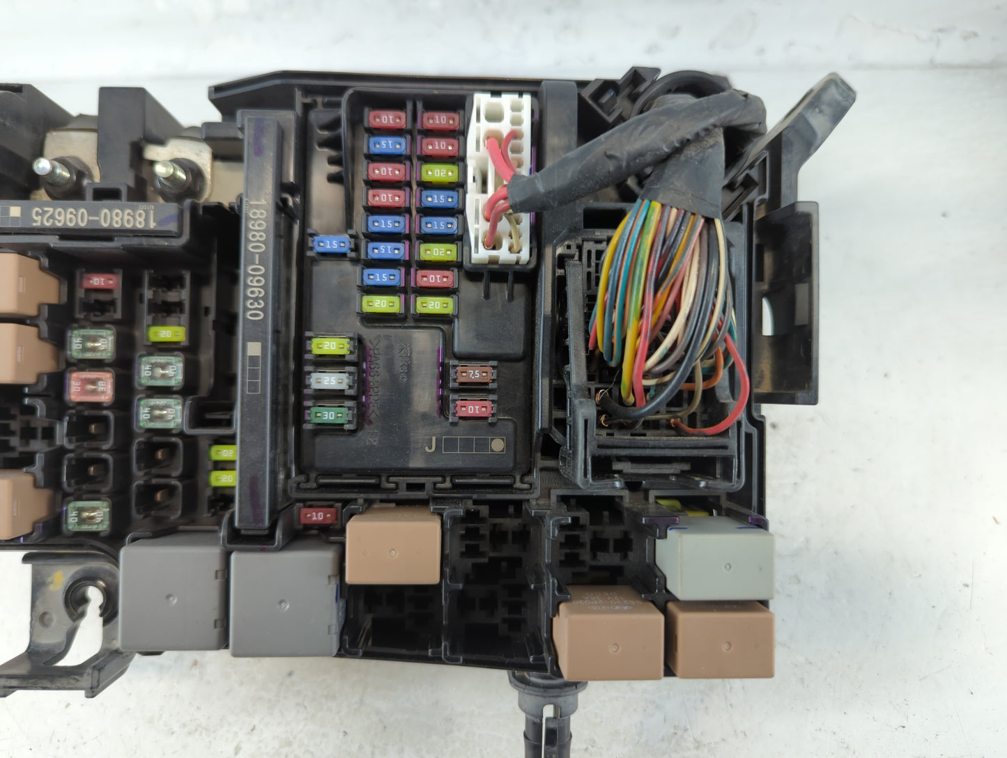 2018 Hyundai Elantra Fusebox Fuse Box Panel Relay Module P/N:91956-F2022 Fits OEM Used Auto Parts - Oemusedautoparts1.com