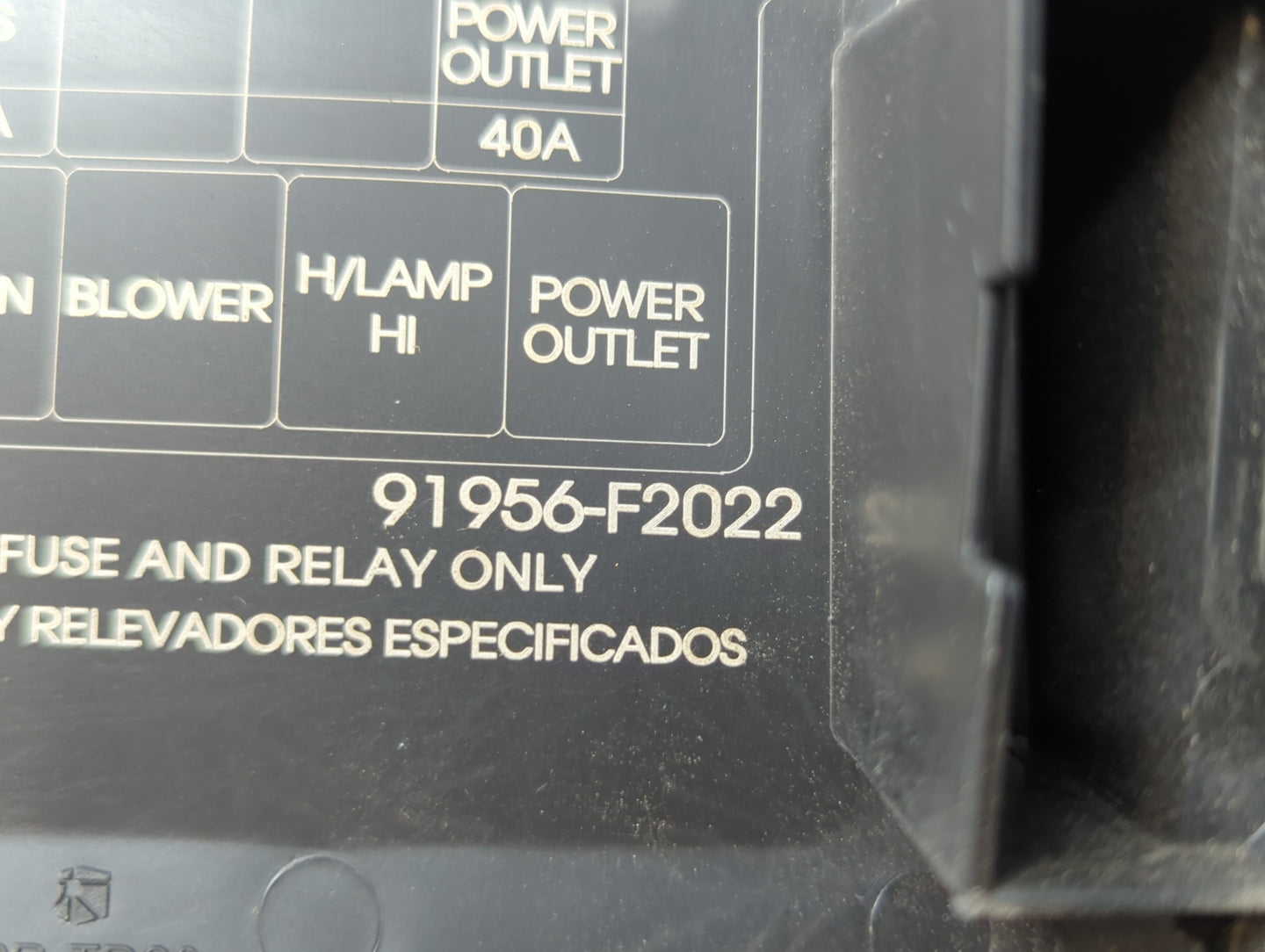 2018 Hyundai Elantra Fusebox Fuse Box Panel Relay Module P/N:91956-F2022 Fits OEM Used Auto Parts - Oemusedautoparts1.com