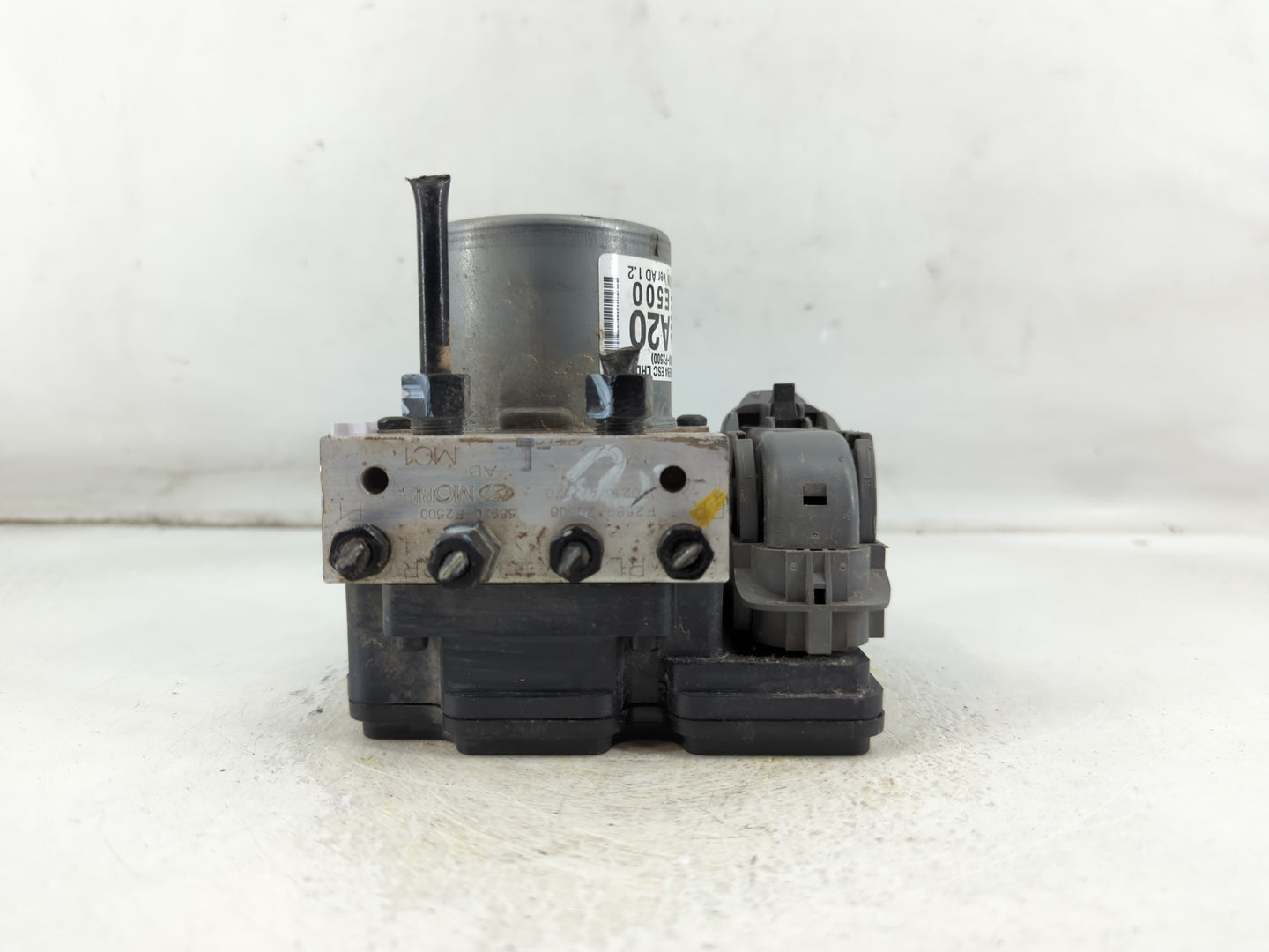 2017-2019 Hyundai Elantra ABS Pump Control Module Replacement P/N:58900-F2500 Fits Fits 2017 2018 2019 OEM Used Auto Parts -
