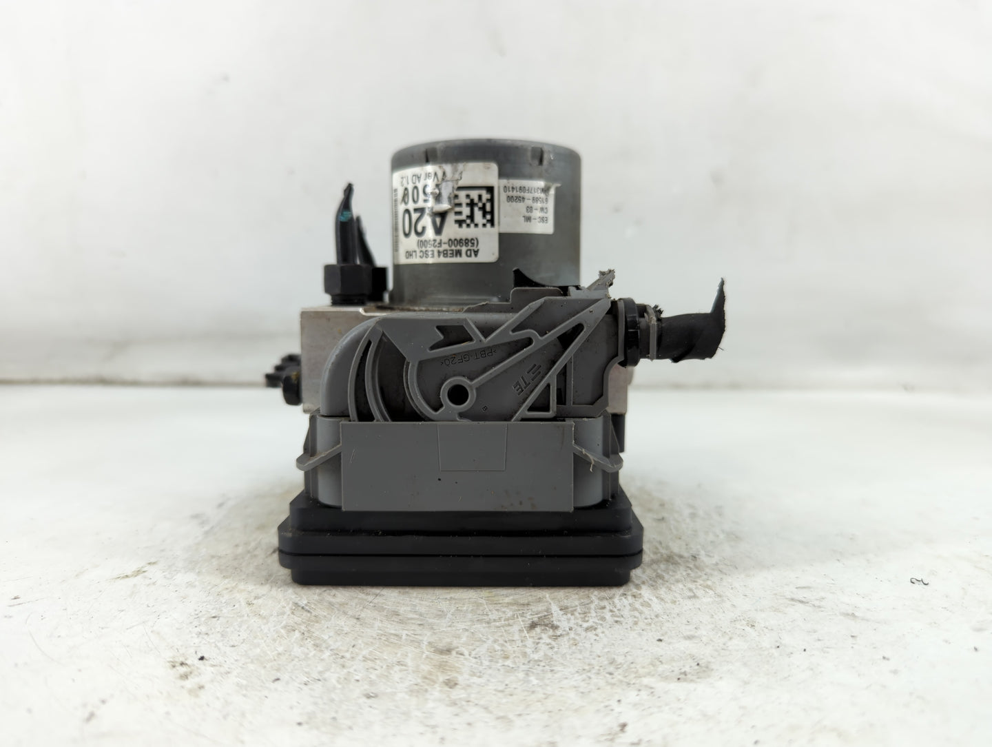2017-2019 Hyundai Elantra ABS Pump Control Module Replacement P/N:58900-F2500 Fits Fits 2017 2018 2019 OEM Used Auto Parts -