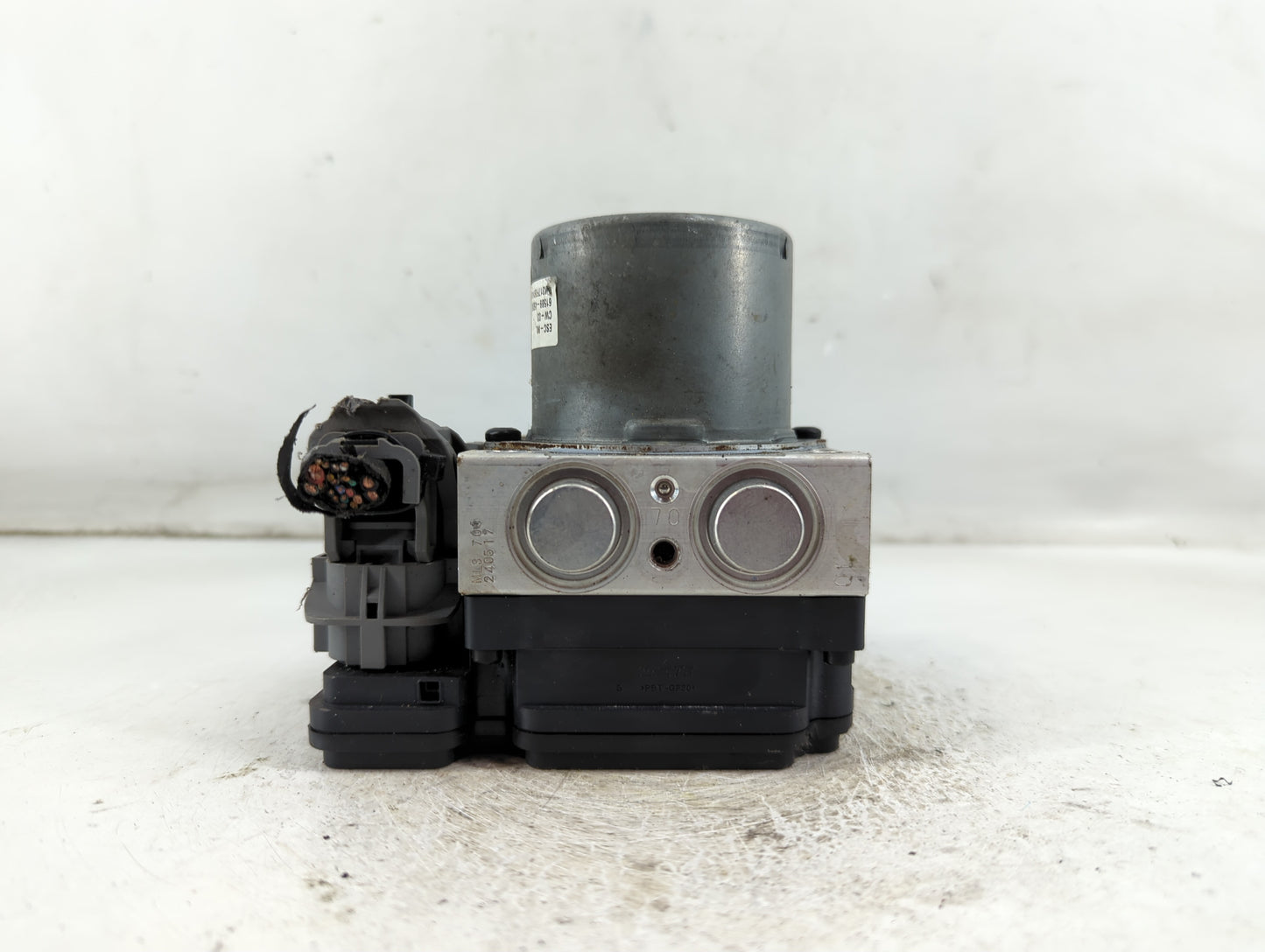 2017-2019 Hyundai Elantra ABS Pump Control Module Replacement P/N:58900-F2500 Fits Fits 2017 2018 2019 OEM Used Auto Parts -