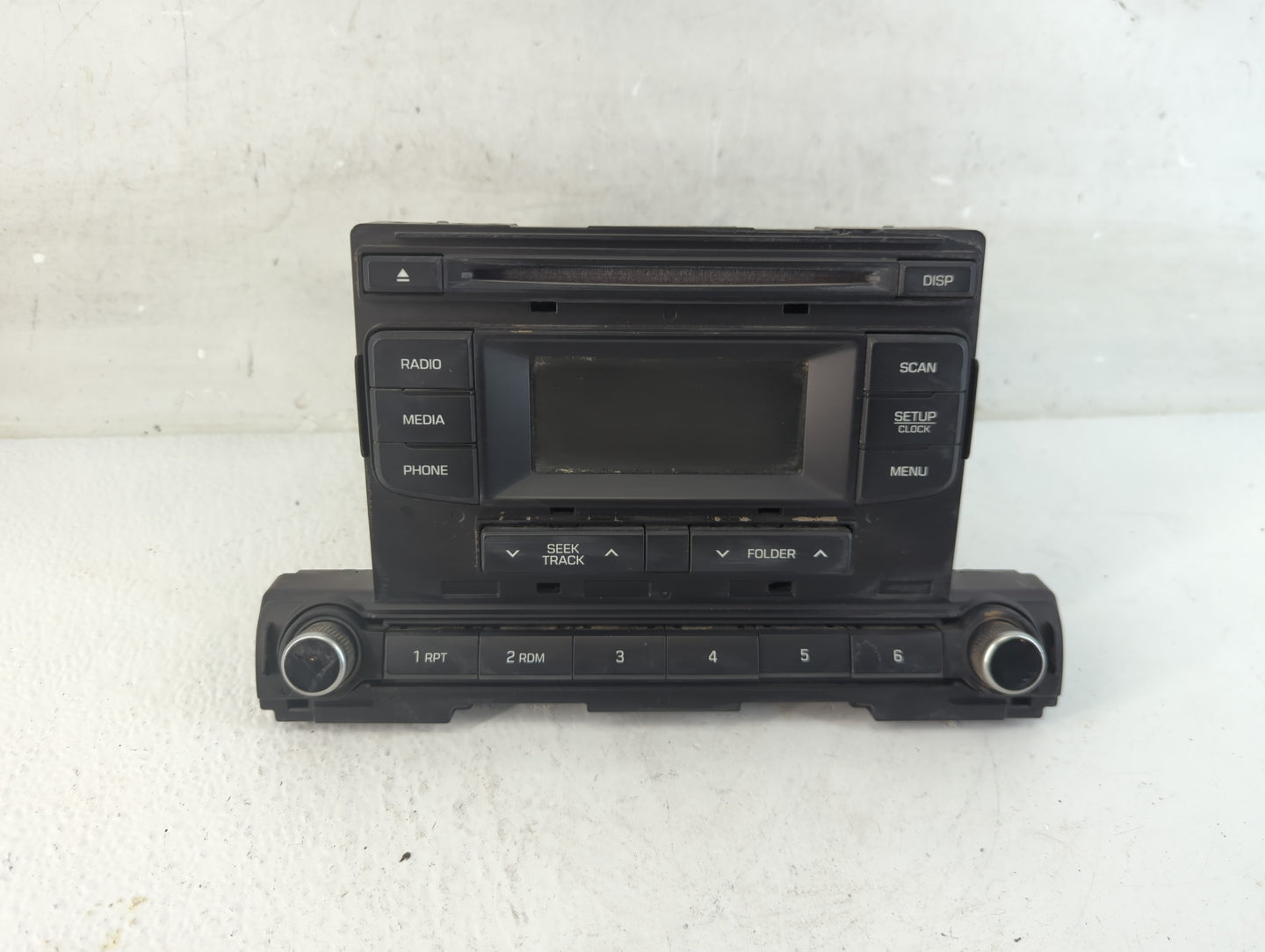 2017-2018 Hyundai Elantra Radio AM FM Cd Player Receiver Replacement P/N:96170-F2270UAT Fits Fits 2017 2018 OEM Used Auto Pa