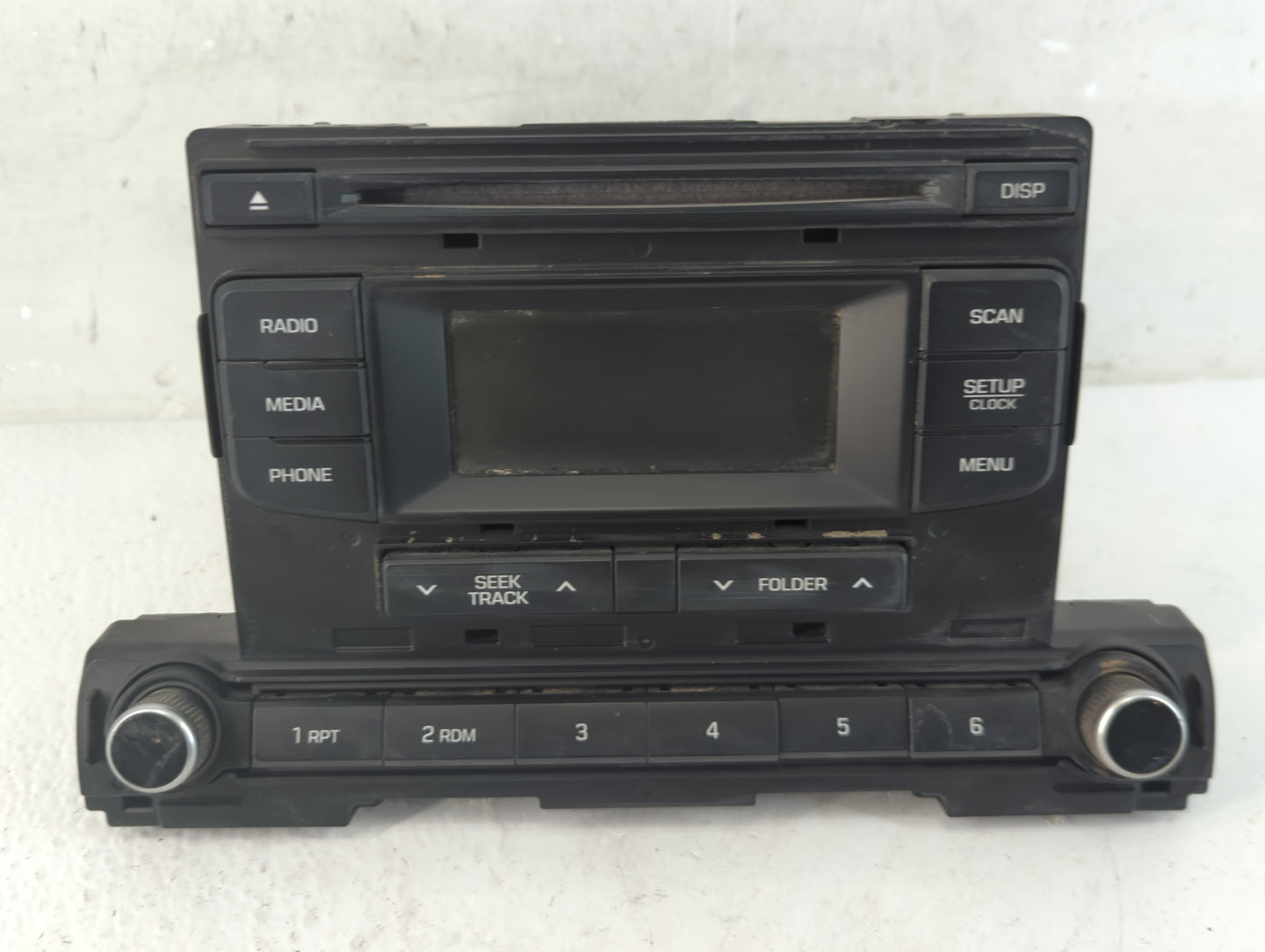 2017-2018 Hyundai Elantra Radio AM FM Cd Player Receiver Replacement P/N:96170-F2270UAT Fits Fits 2017 2018 OEM Used Auto Pa