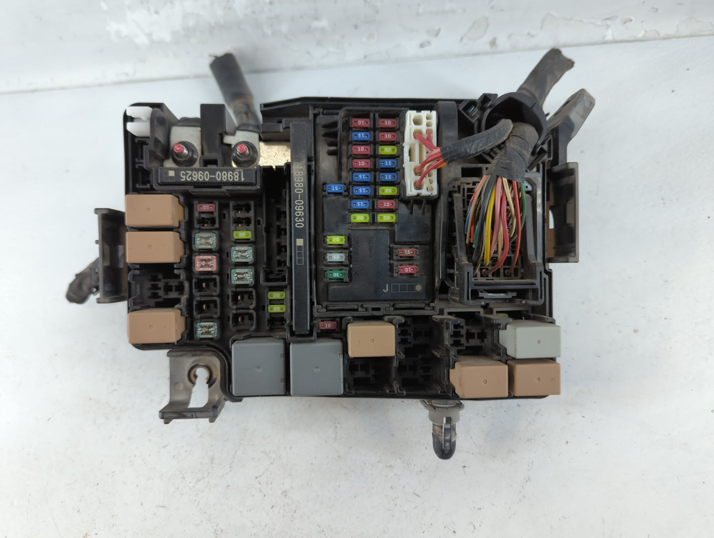 2018 Hyundai Elantra Fusebox Fuse Box Panel Relay Module P/N:91203-F2525C Fits OEM Used Auto Parts - Oemusedautoparts1.com