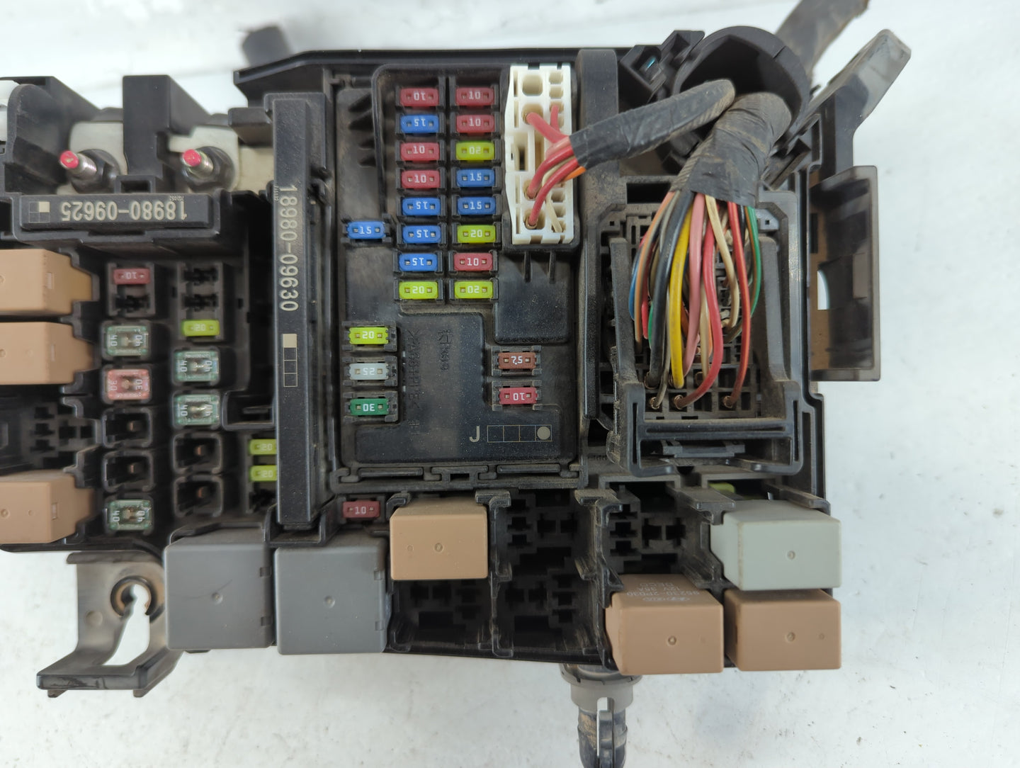 2018 Hyundai Elantra Fusebox Fuse Box Panel Relay Module P/N:91203-F2525C Fits OEM Used Auto Parts - Oemusedautoparts1.com
