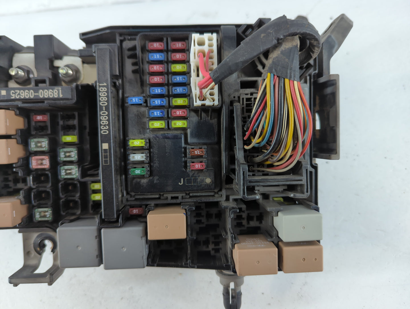 2018 Hyundai Elantra Fusebox Fuse Box Panel Relay Module P/N:91956-F2022 Fits OEM Used Auto Parts - Oemusedautoparts1.com