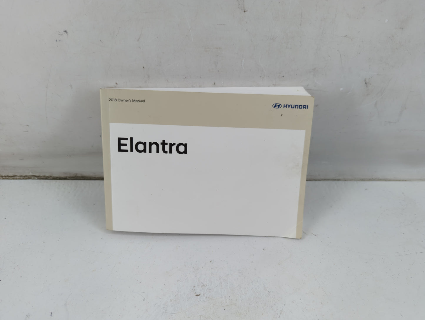 2018 Hyundai Elantra Owners Manual Book Guide P/N:IF20-EU76E OEM Used Auto Parts - Oemusedautoparts1.com
