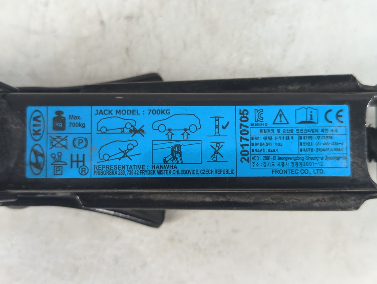 2018 Hyundai Elantra Gt Spare Scissor Car Jack - Oemusedautoparts1.com
