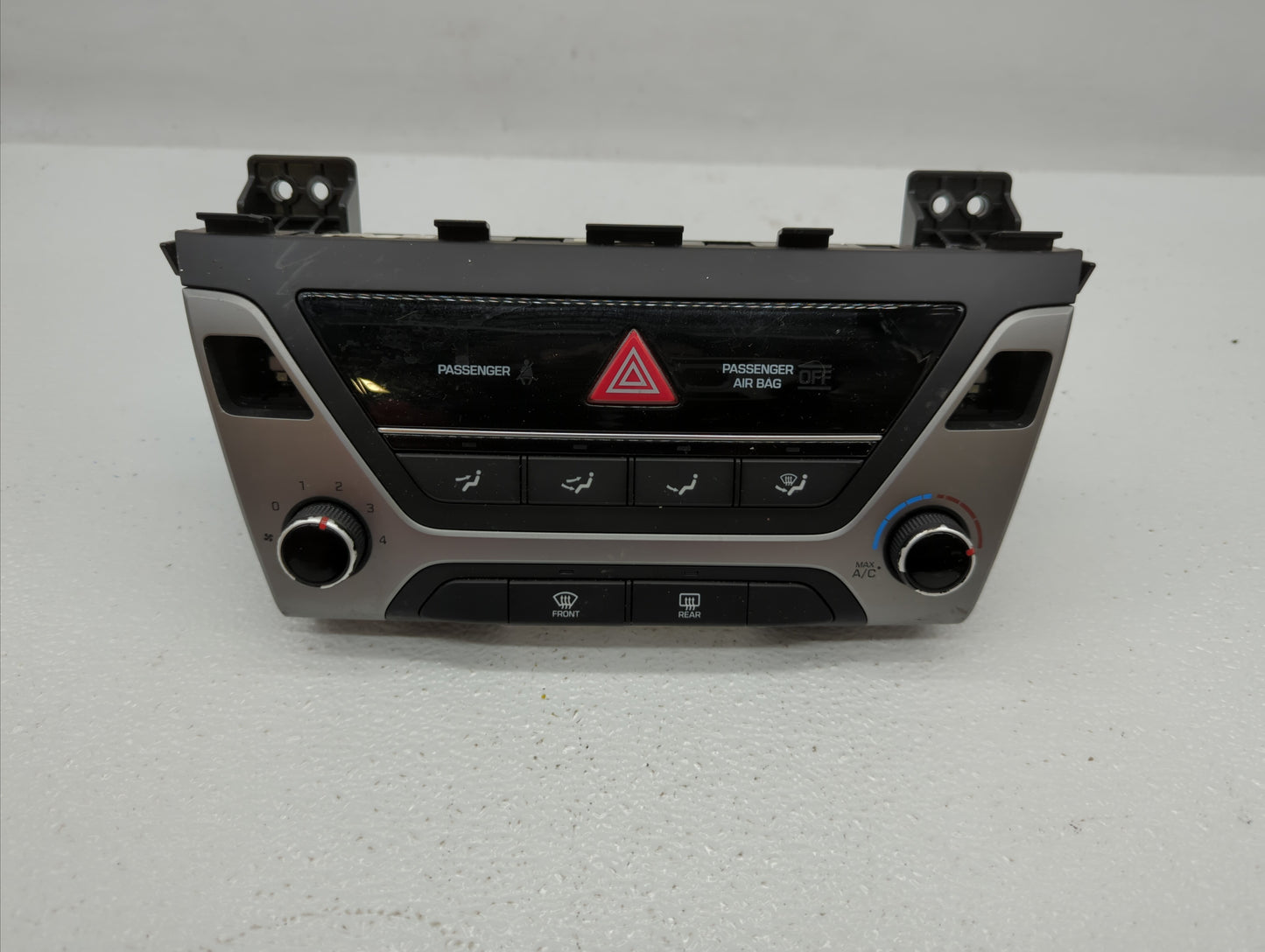 2018-2020 Hyundai Elantra Gt Climate Control Module Temperature AC/Heater Replacement P/N:97250-F20604X 97250-G3080 Fits OEM