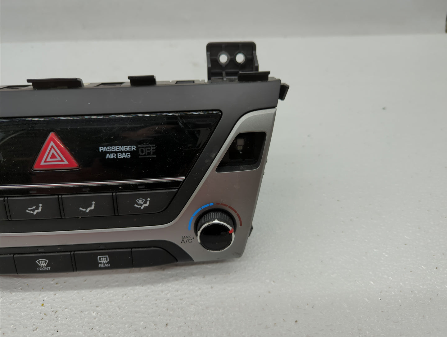 2018-2020 Hyundai Elantra Gt Climate Control Module Temperature AC/Heater Replacement P/N:97250-F20604X 97250-G3080 Fits OEM