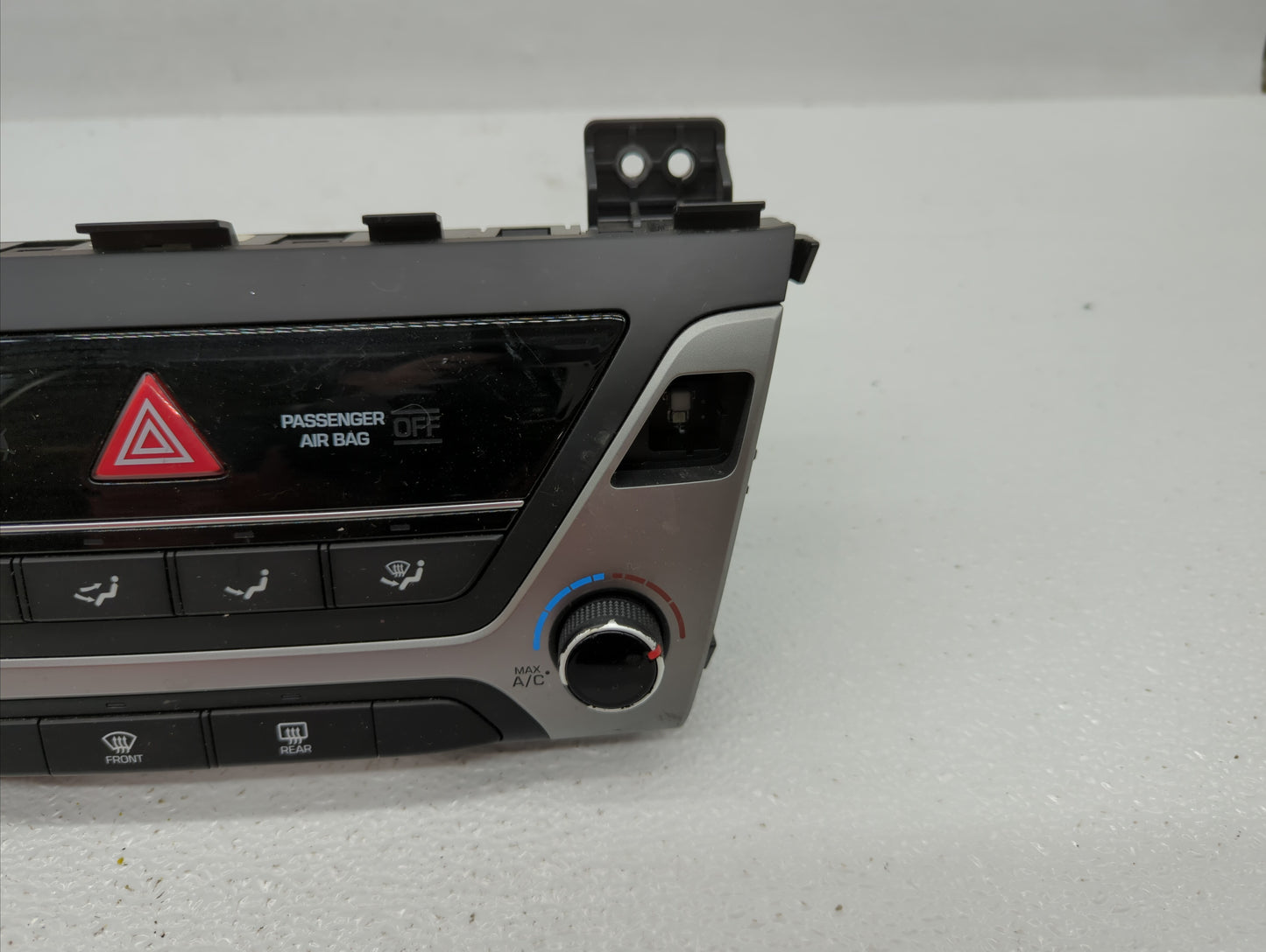 2018-2020 Hyundai Elantra Gt Climate Control Module Temperature AC/Heater Replacement P/N:97250-F20604X 97250-G3080 Fits OEM