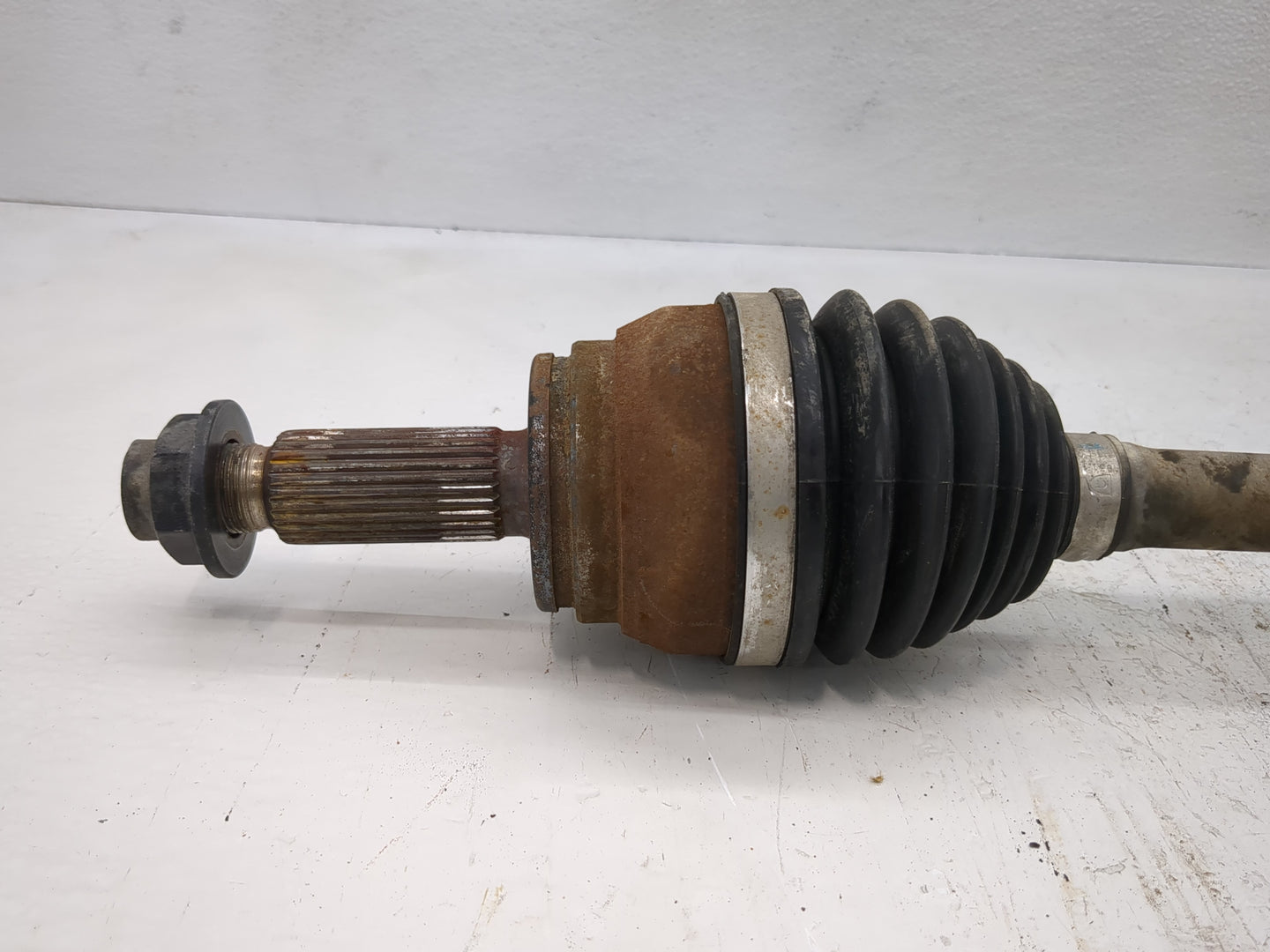 2017-2020 Hyundai Ioniq Axle Shaft Front Passenger Cv C/v - Oemusedautoparts1.com